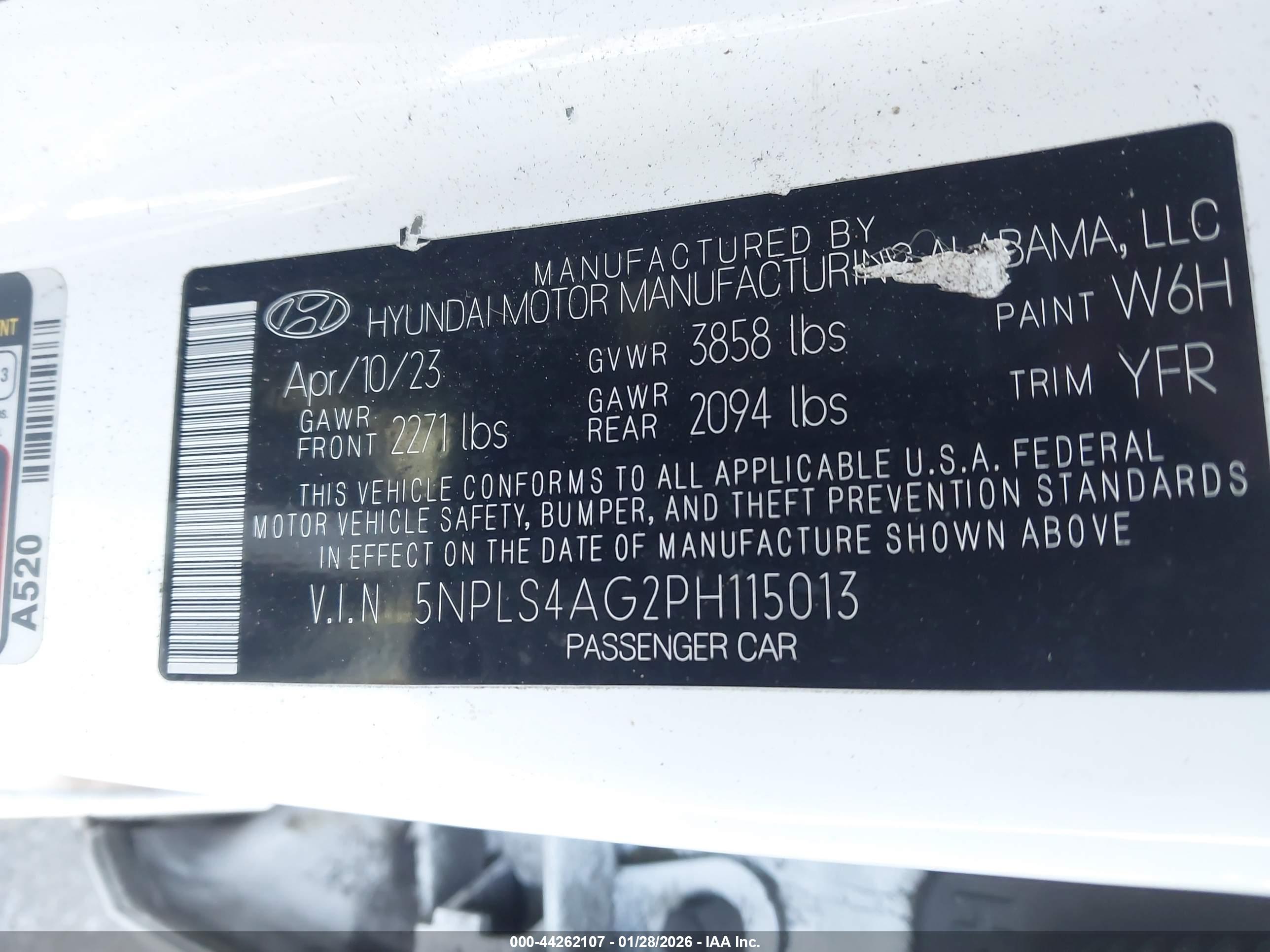 HYUNDAI ELANTRA image 9