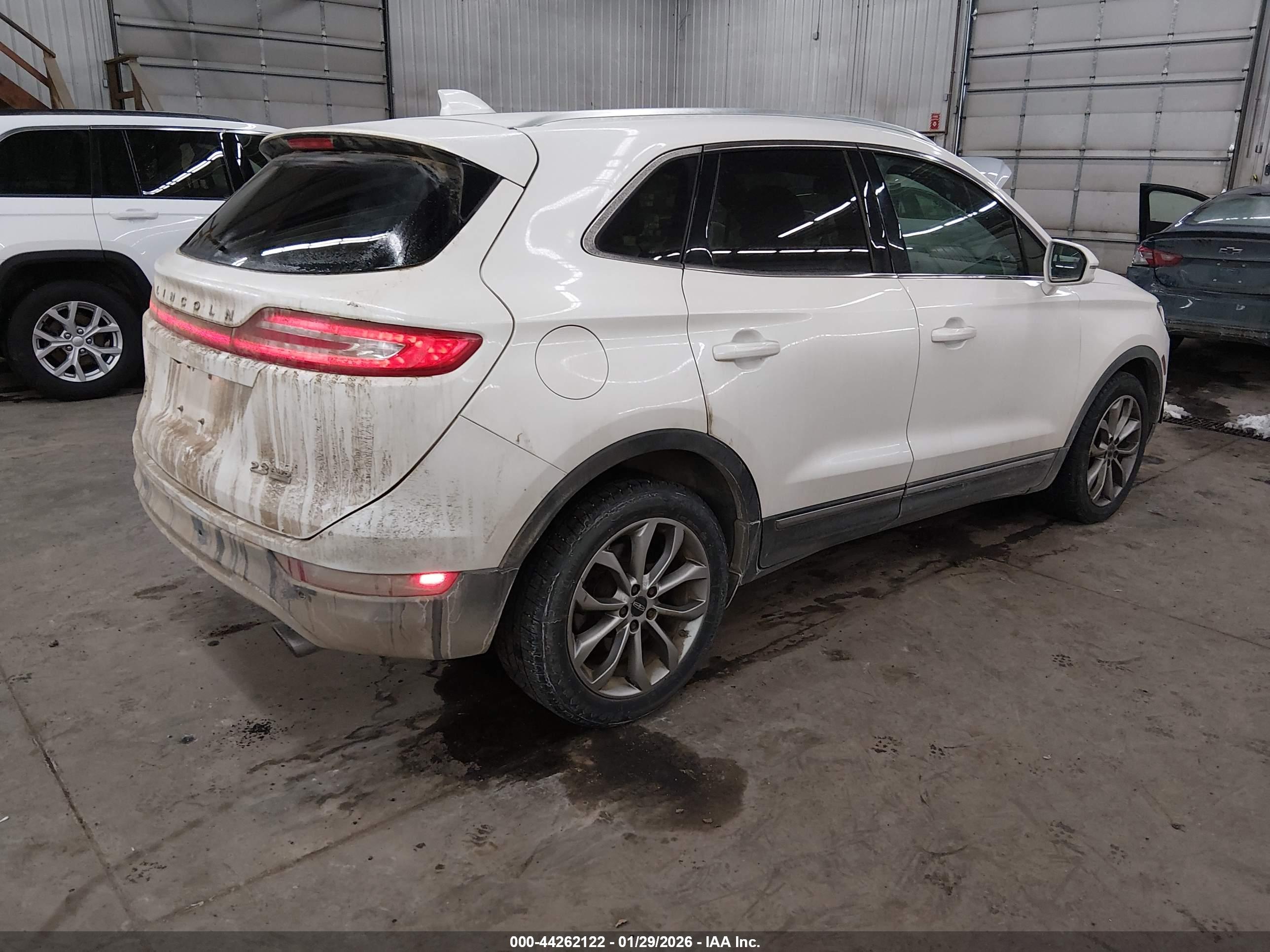LINCOLN MKC image 4