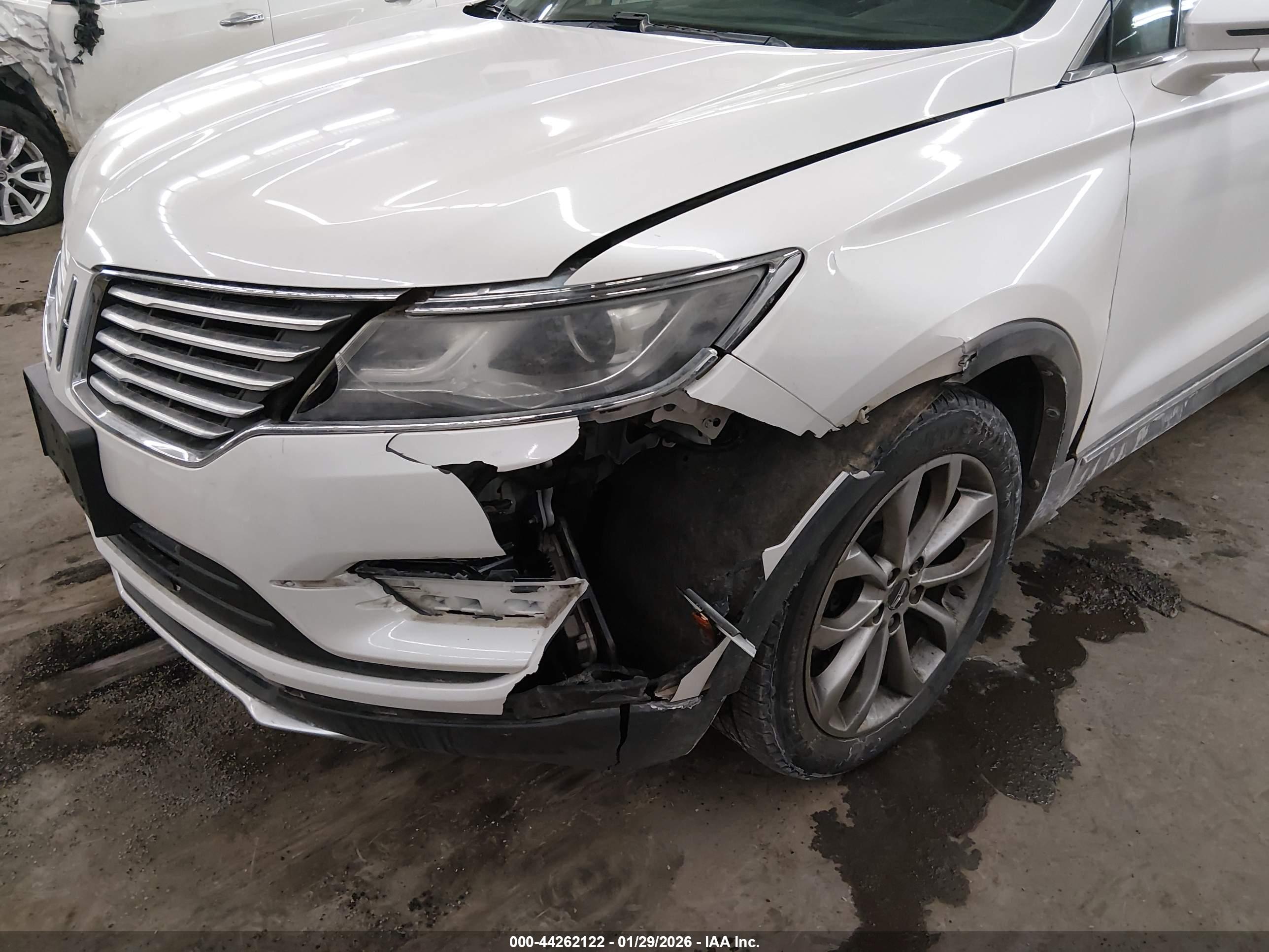 LINCOLN MKC image 6