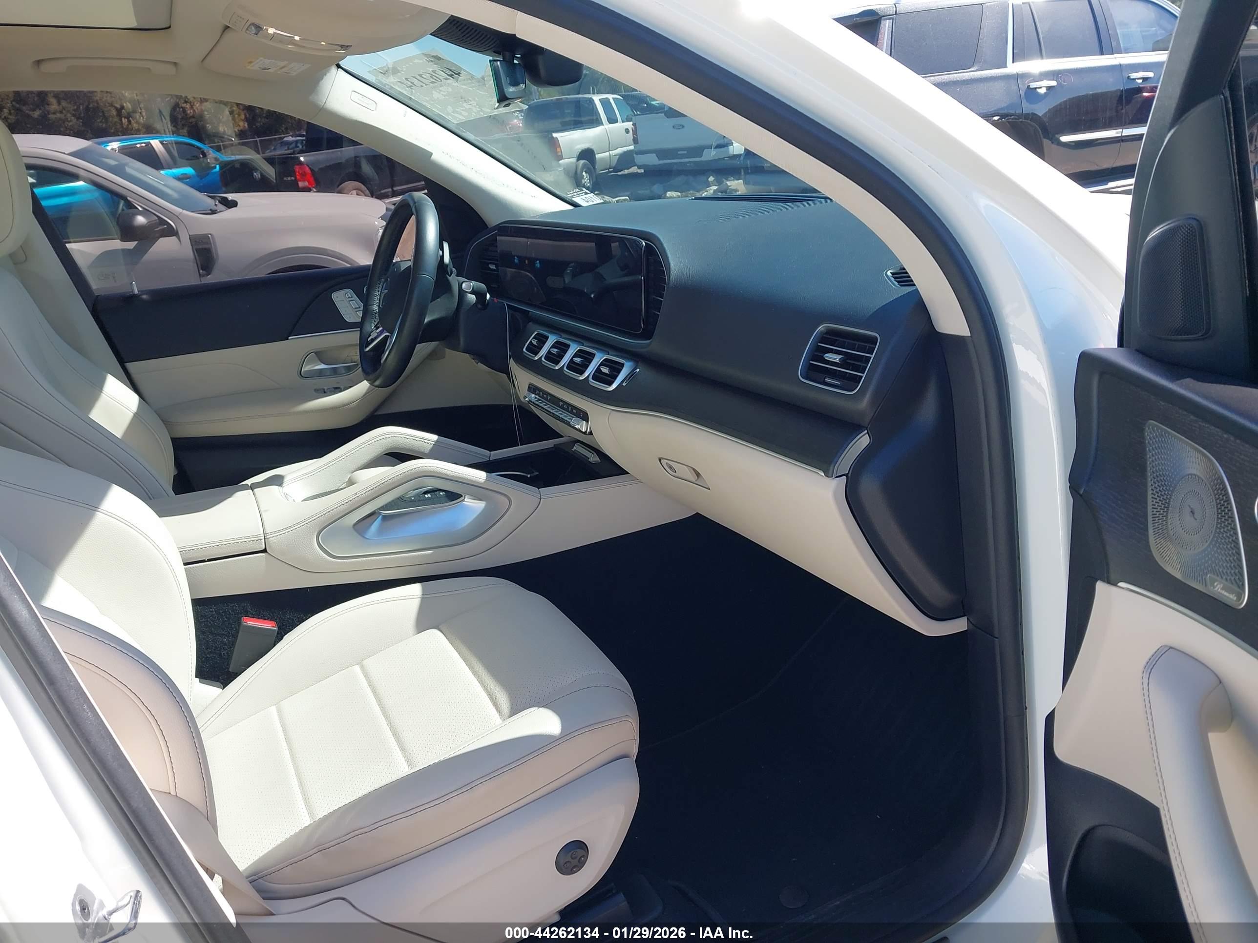 MERCEDES-BENZ GLE image 5