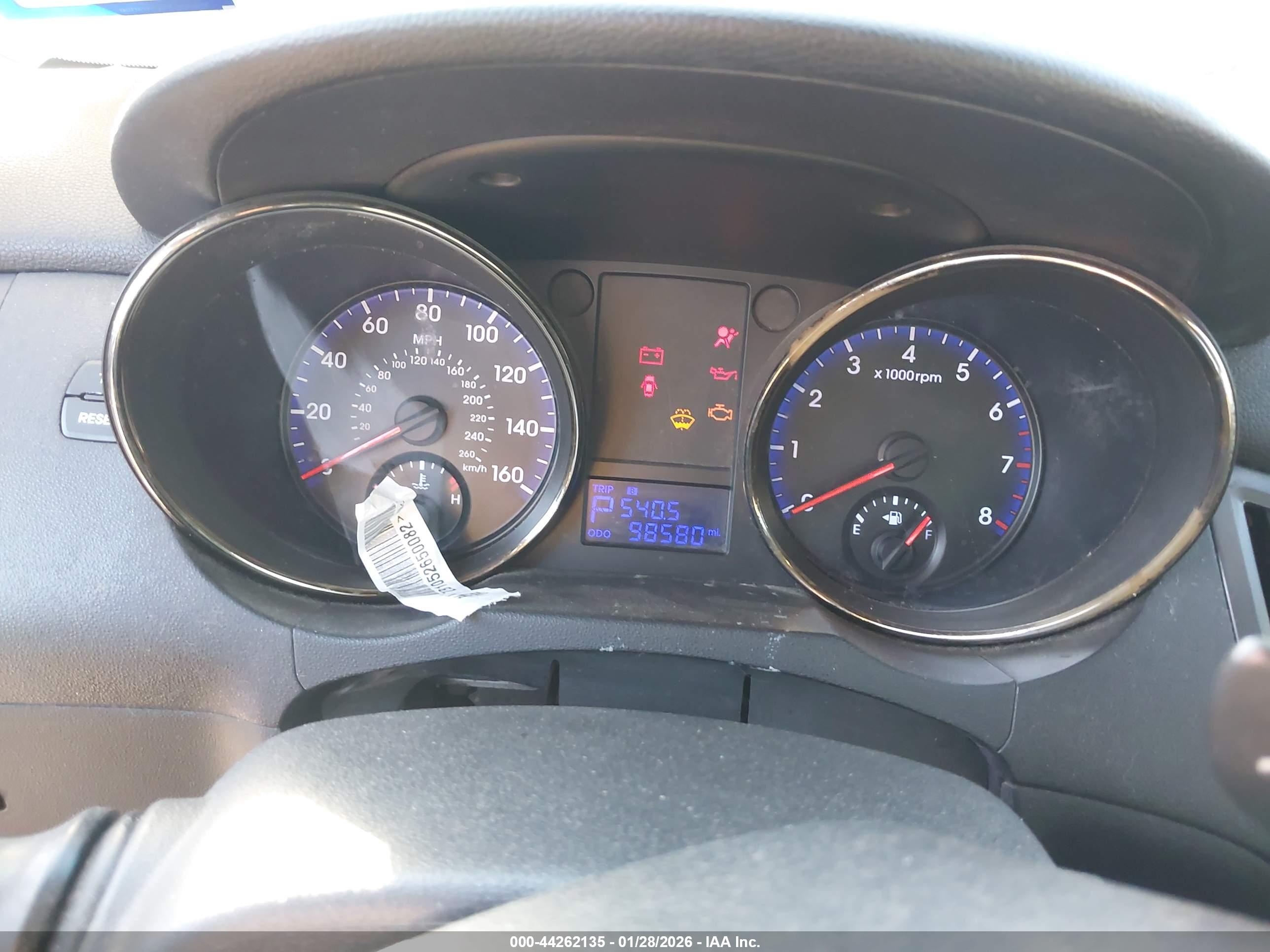 HYUNDAI GENESIS image 7