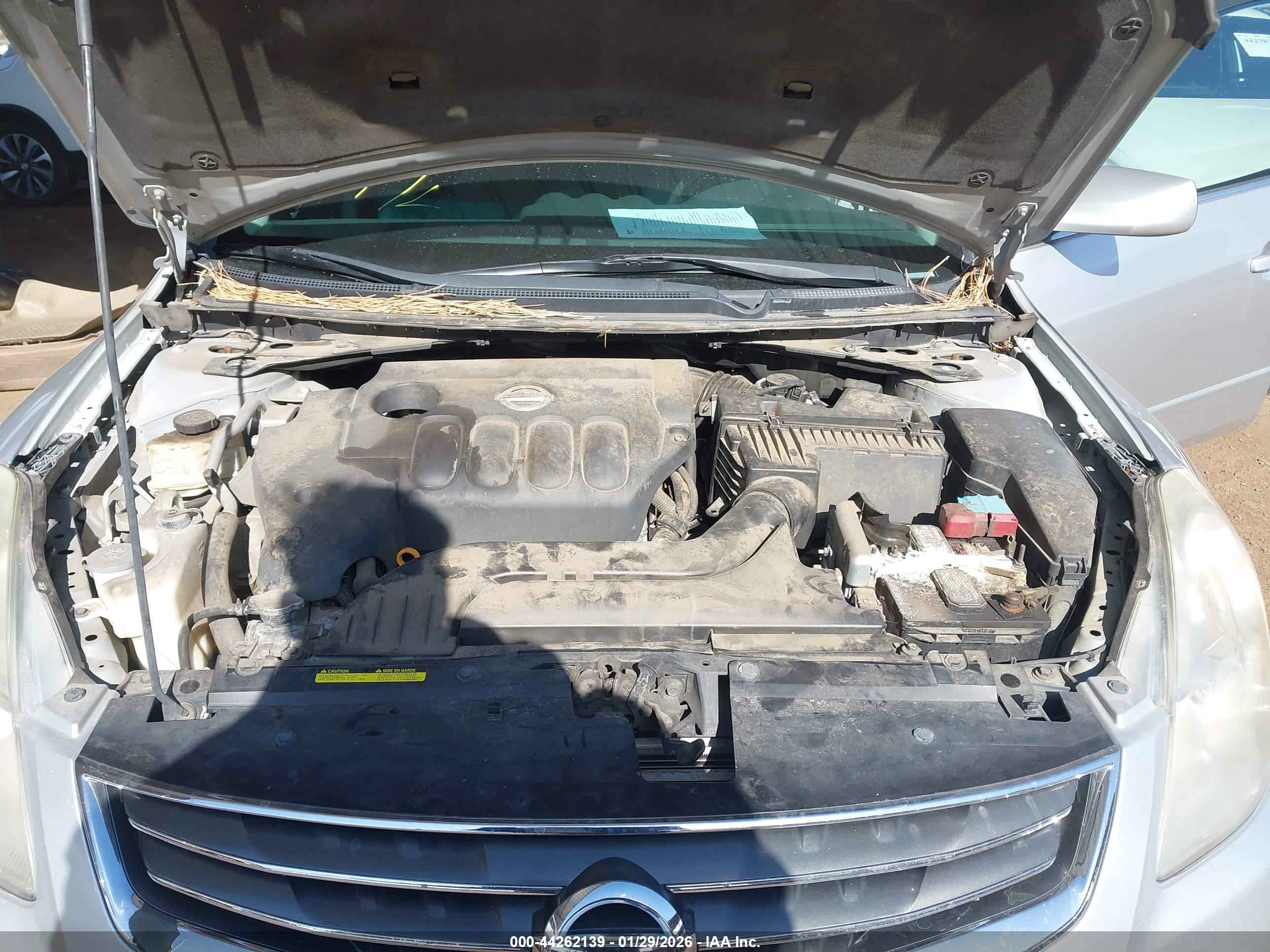 NISSAN ALTIMA image 10