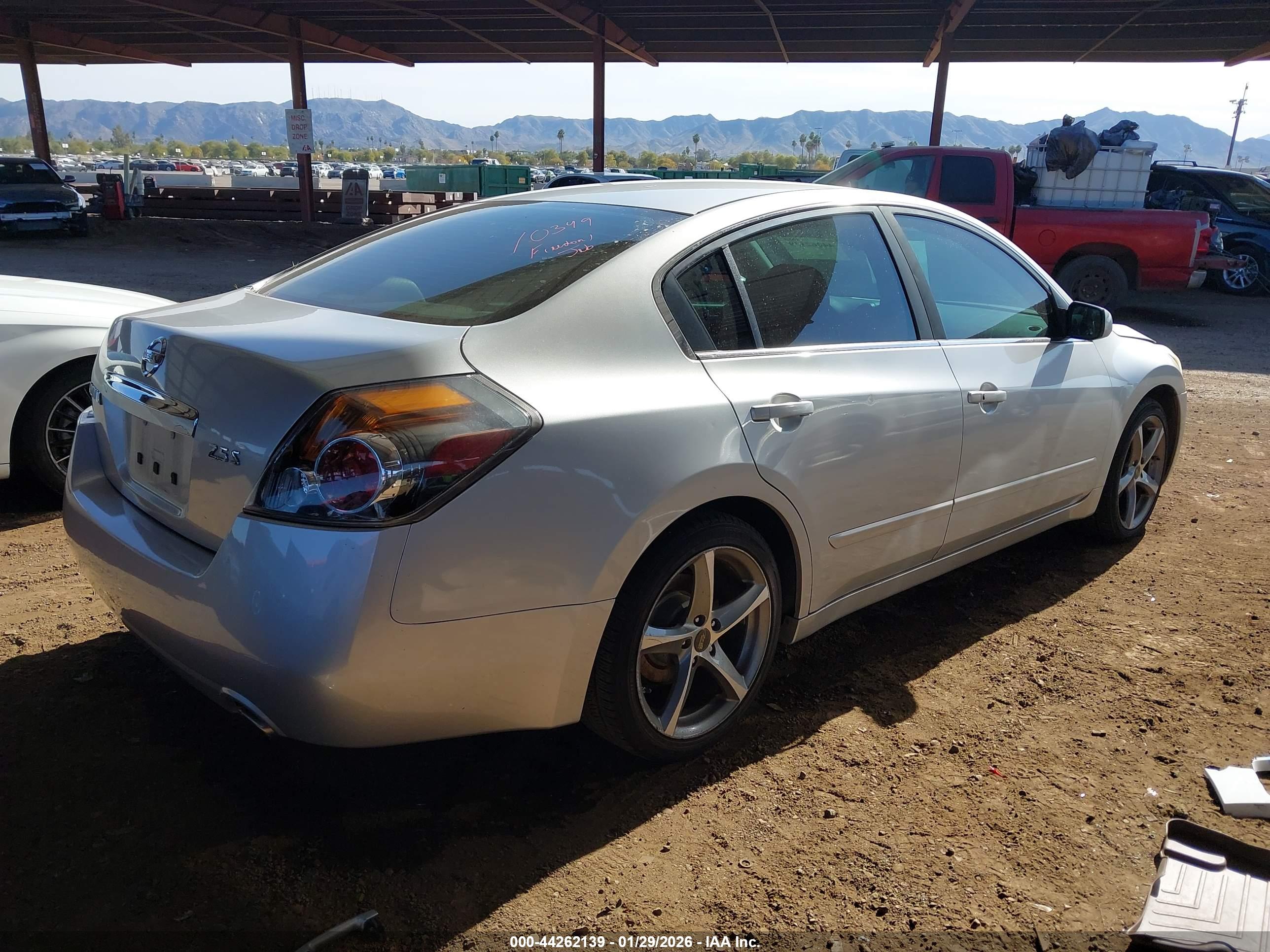NISSAN ALTIMA image 4
