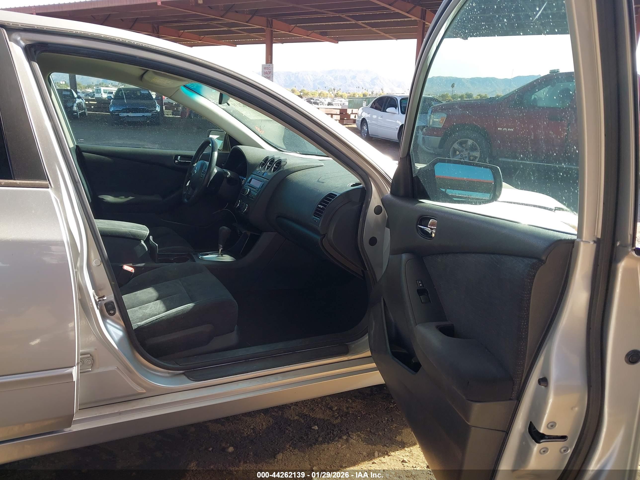 NISSAN ALTIMA image 5