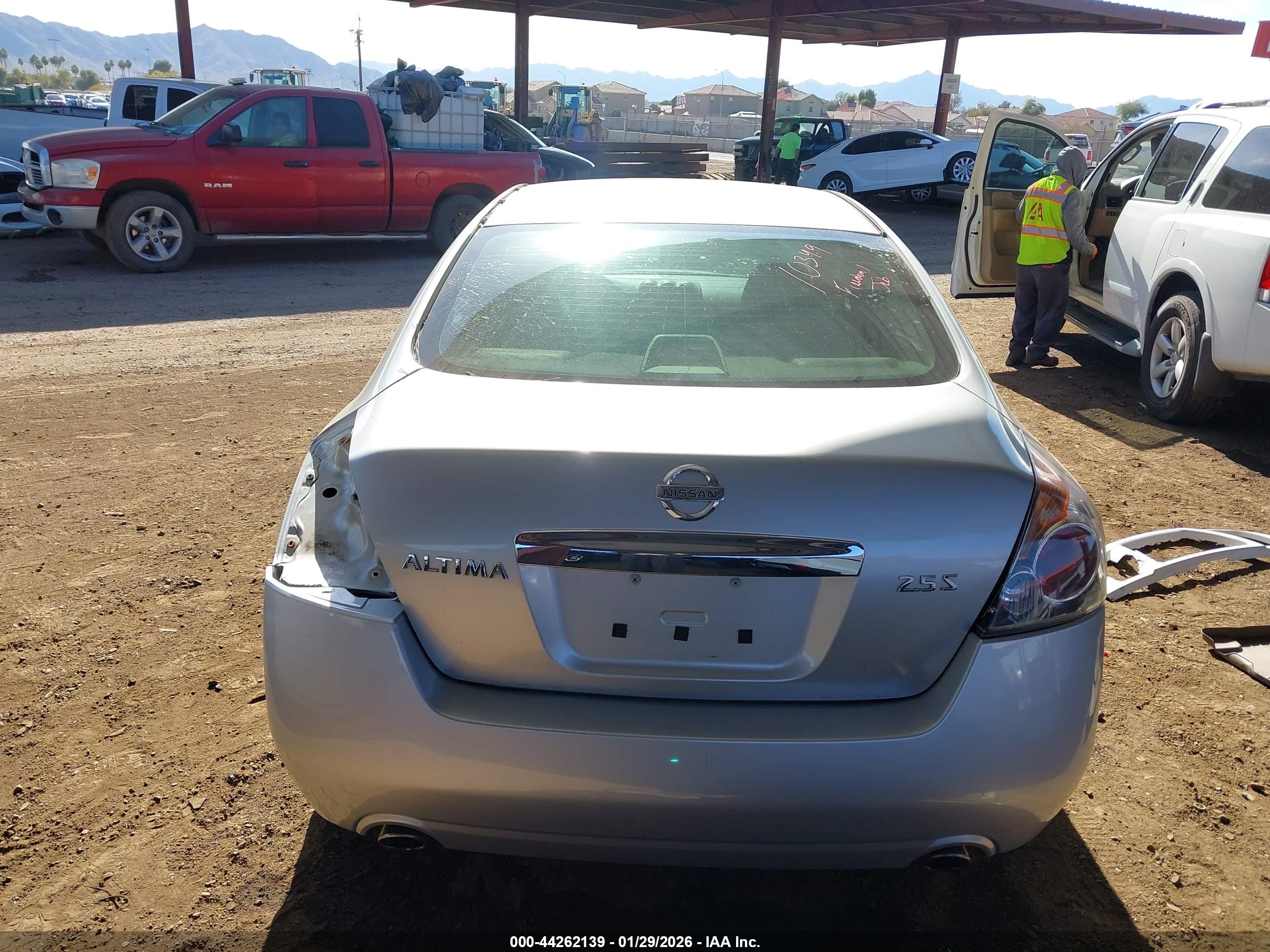 NISSAN ALTIMA image 6