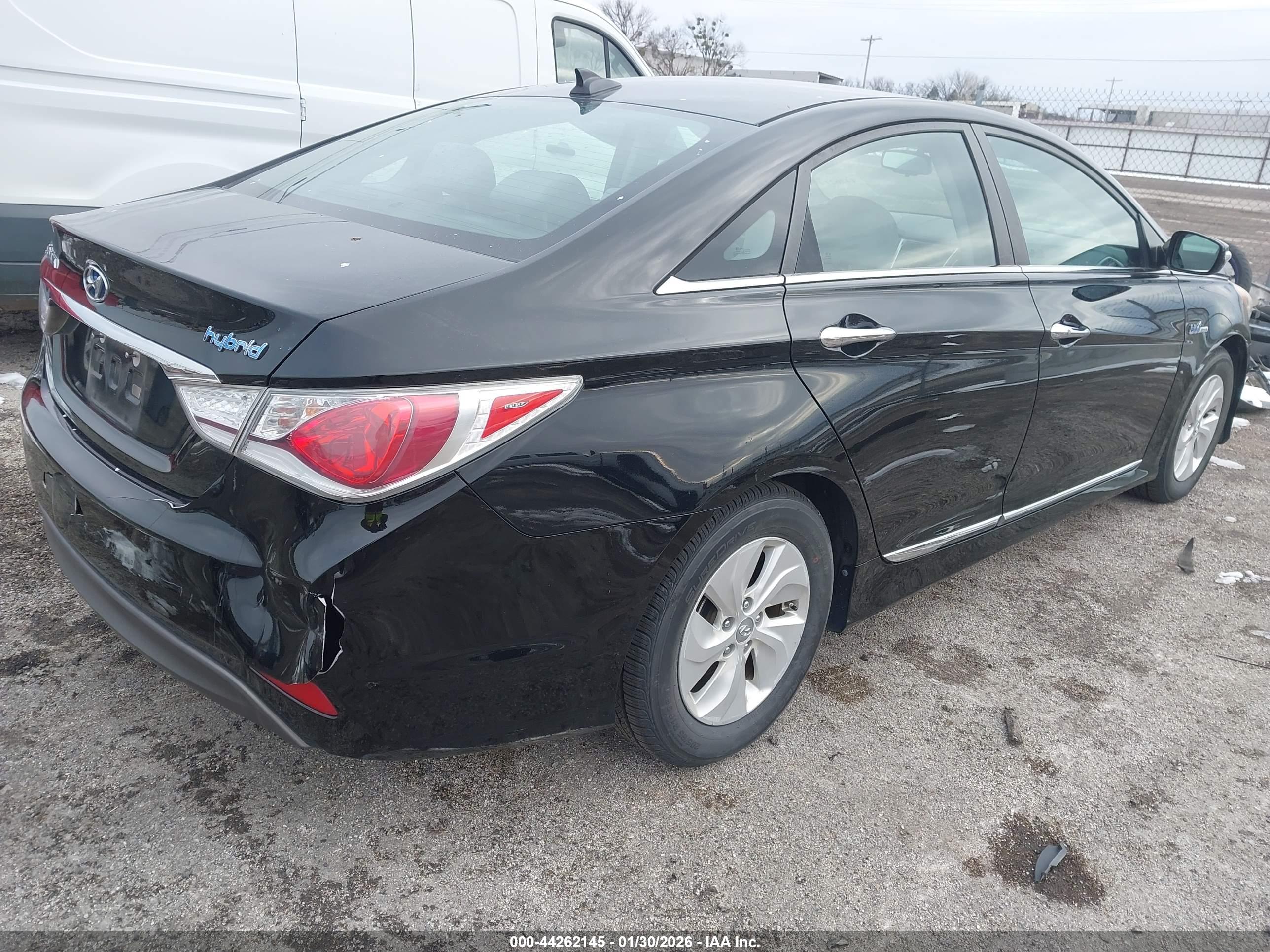 HYUNDAI SONATA image 4