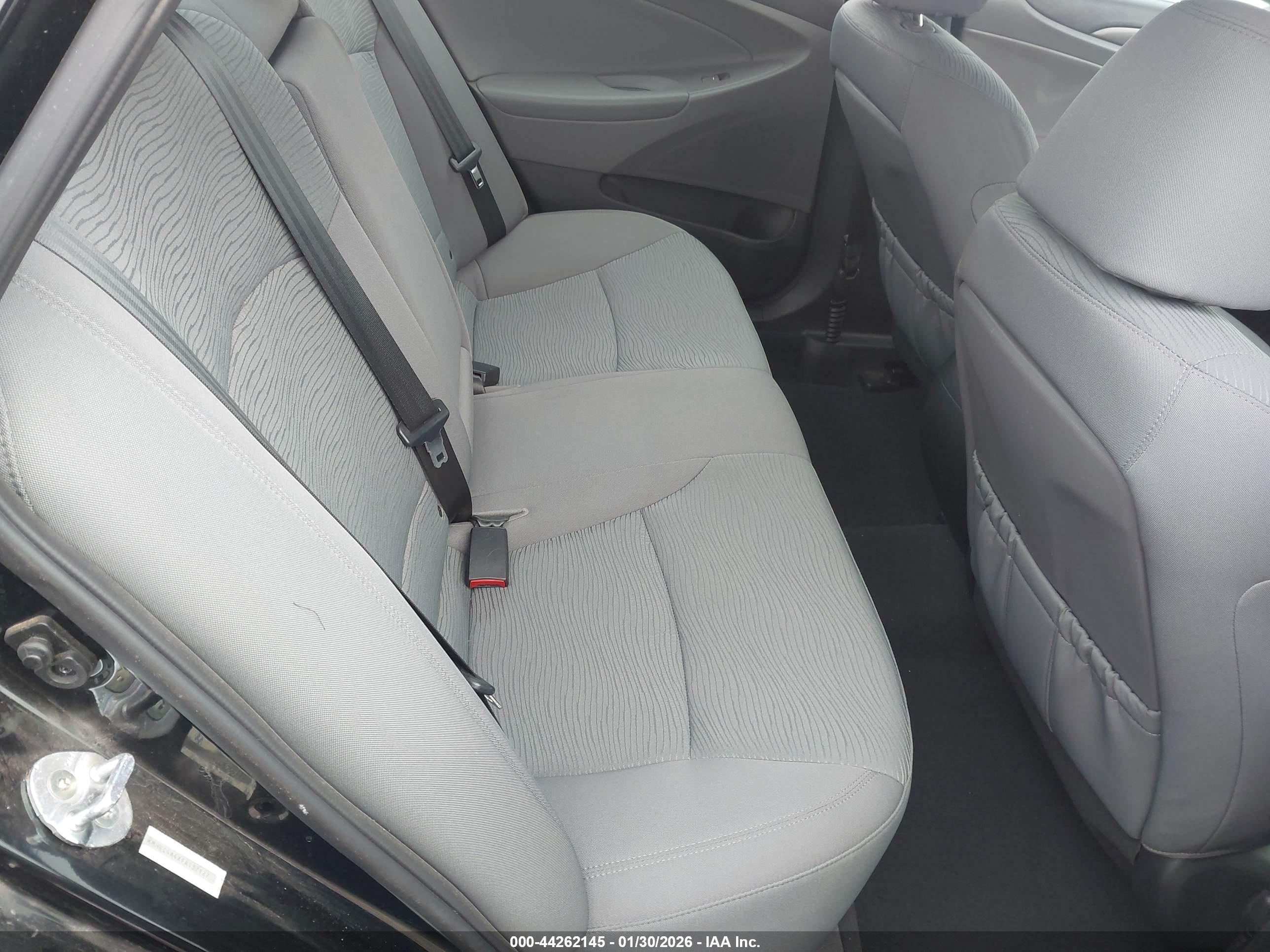 HYUNDAI SONATA image 8