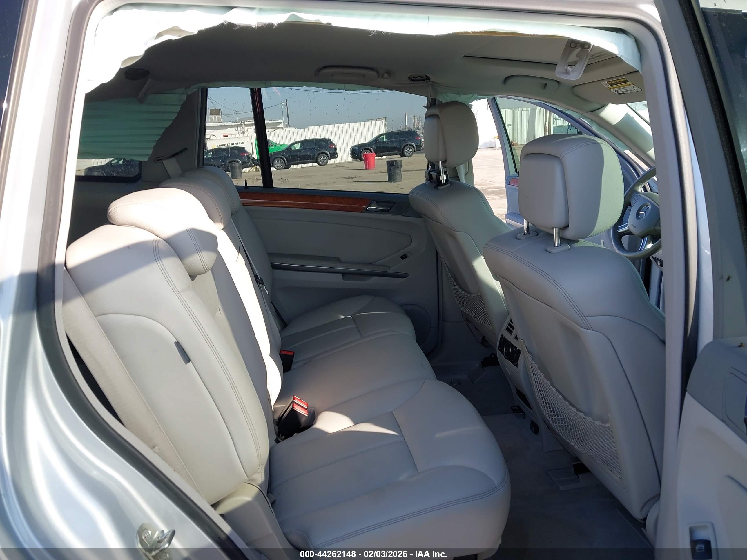 MERCEDES-BENZ GL image 8