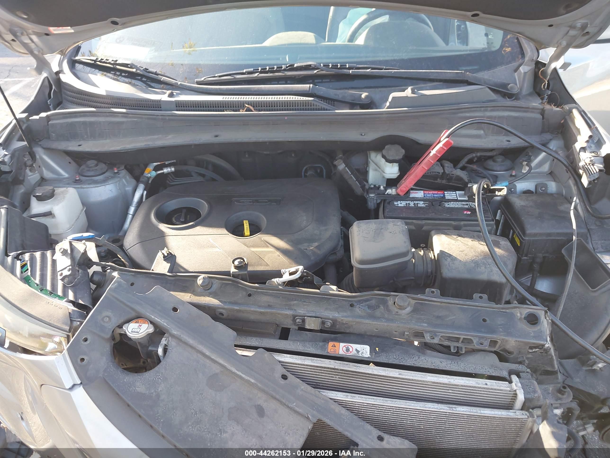 HYUNDAI TUCSON image 10