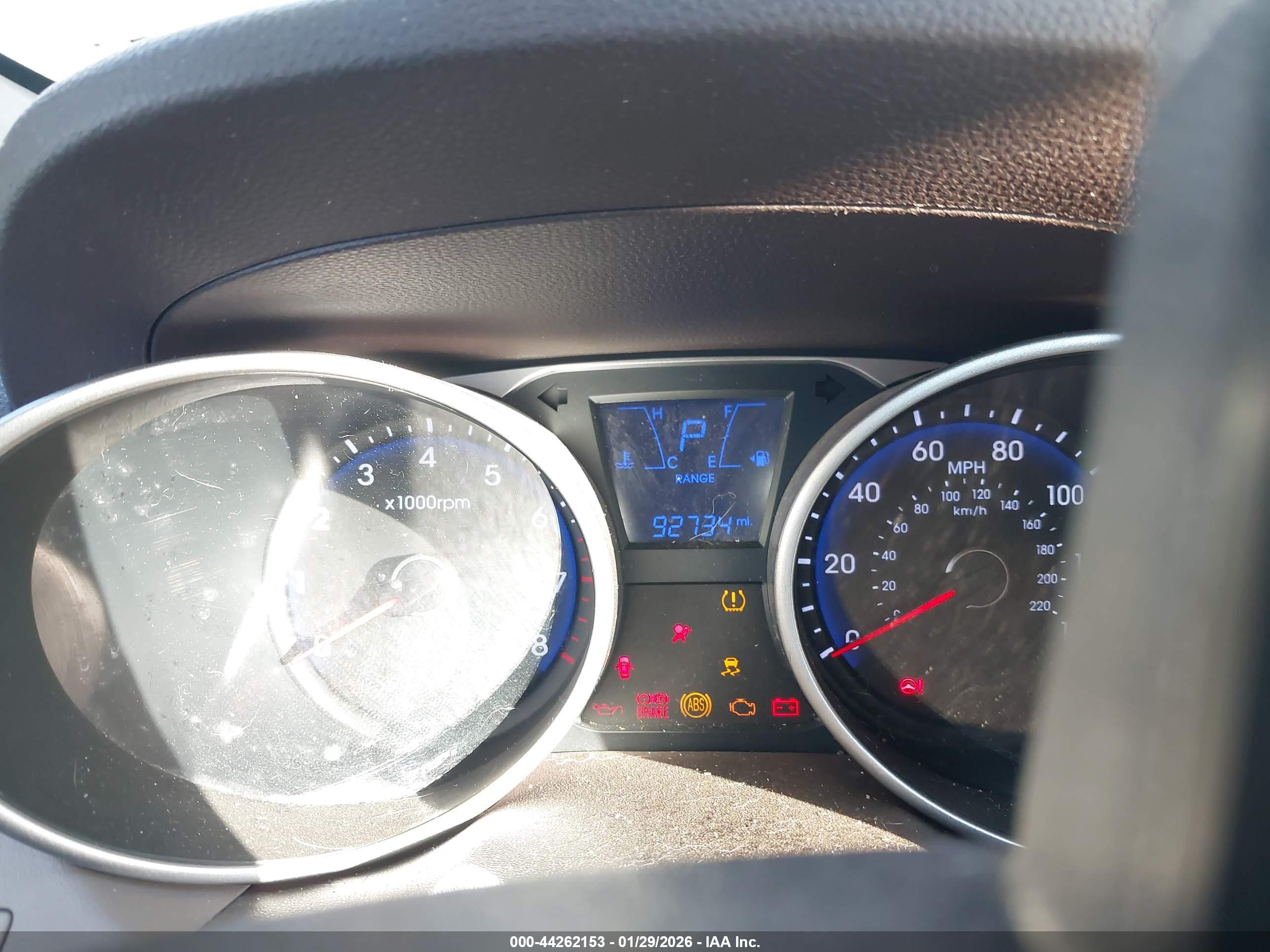 HYUNDAI TUCSON image 7