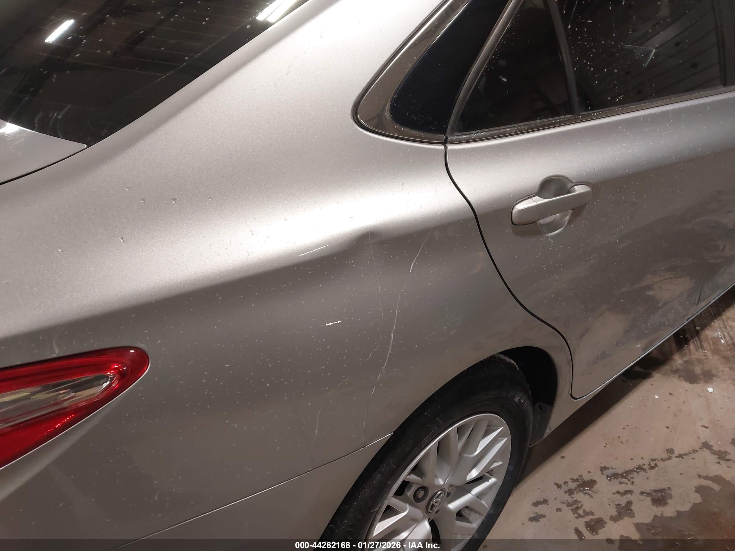 TOYOTA CAMRY image 6