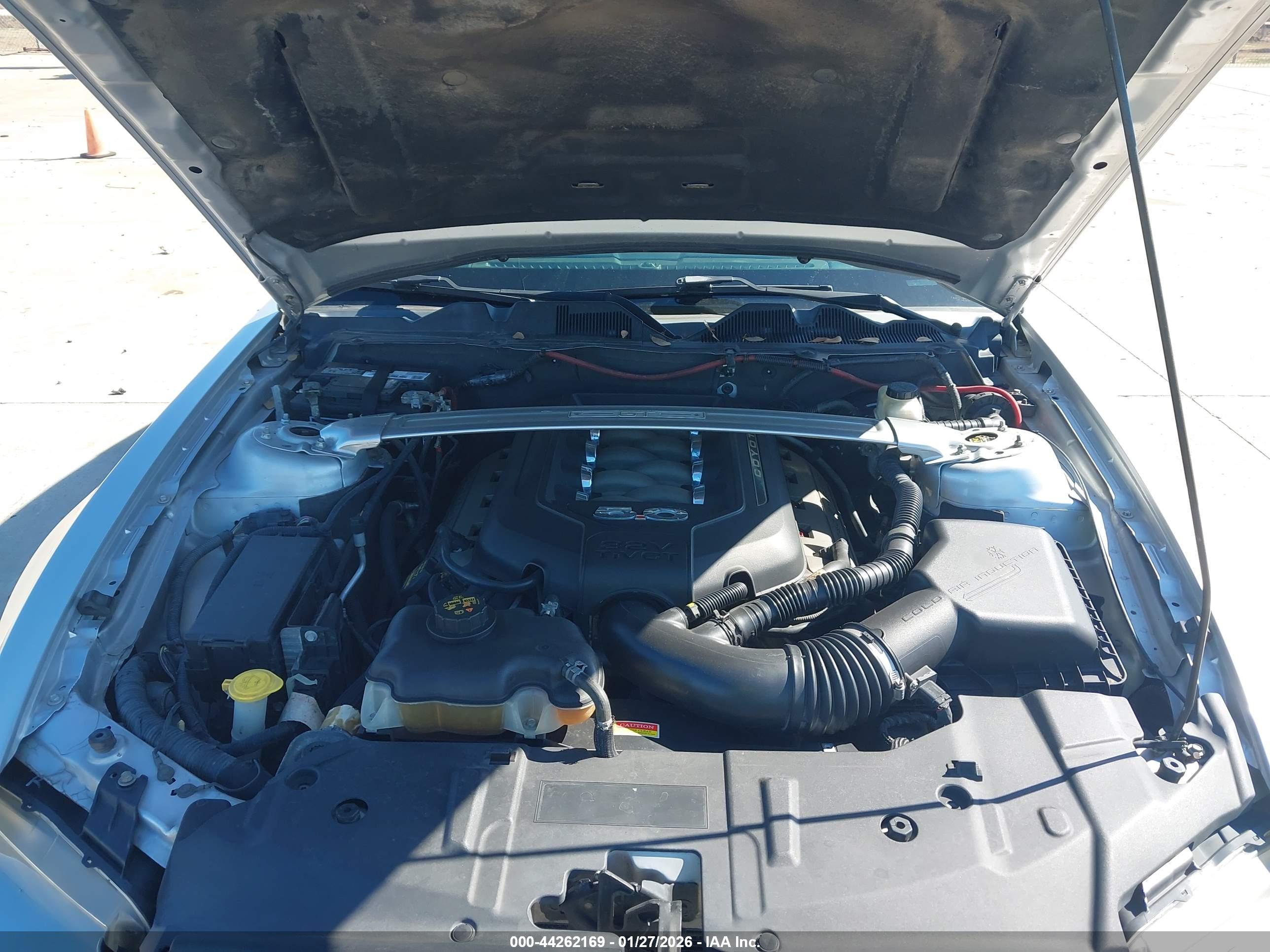 FORD MUSTANG image 10