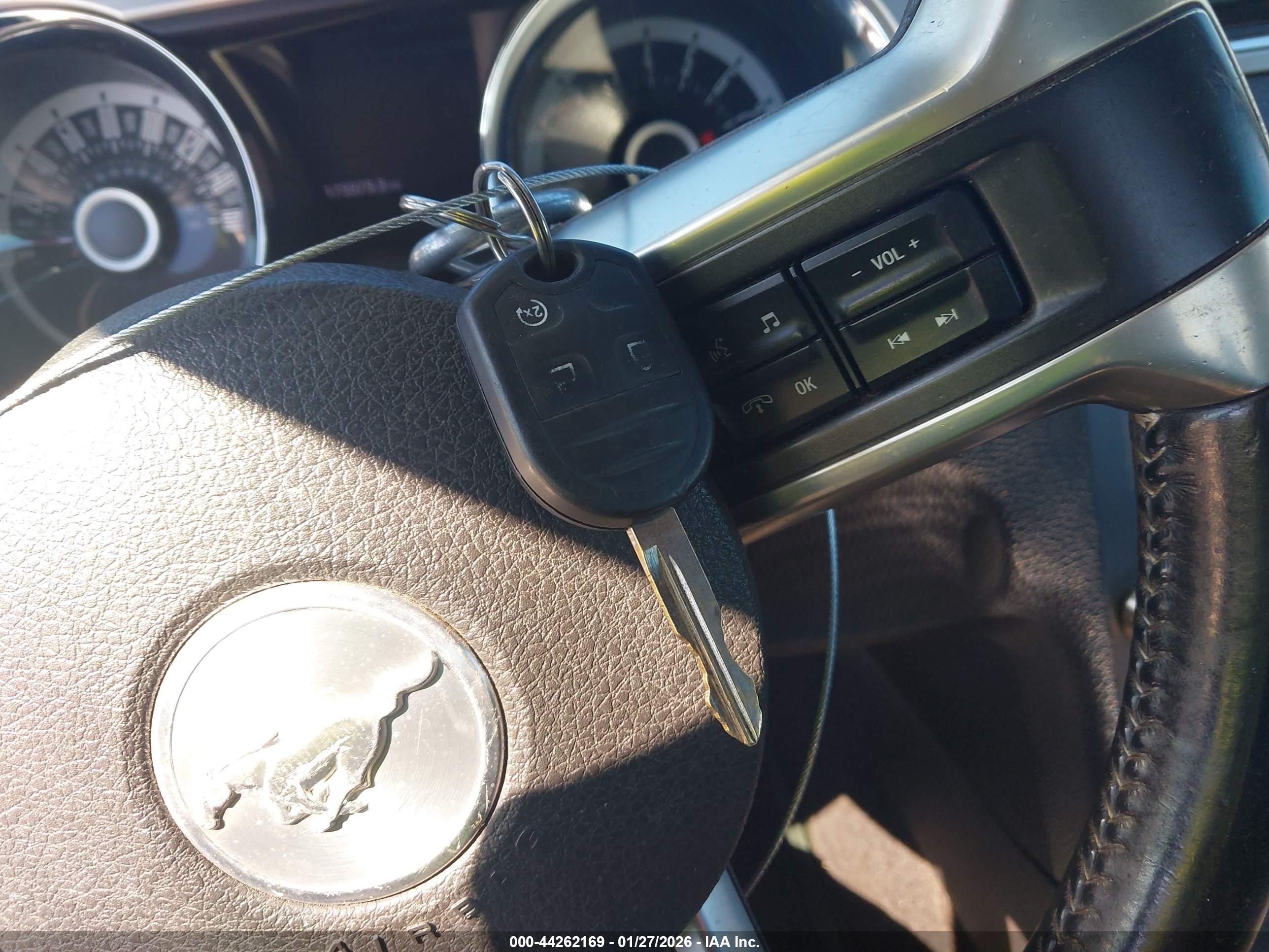 FORD MUSTANG image 11