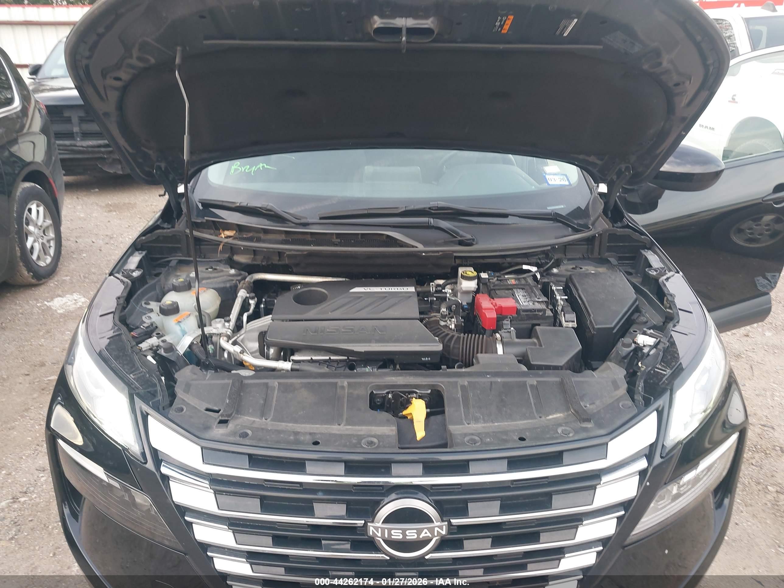 NISSAN ROGUE image 10