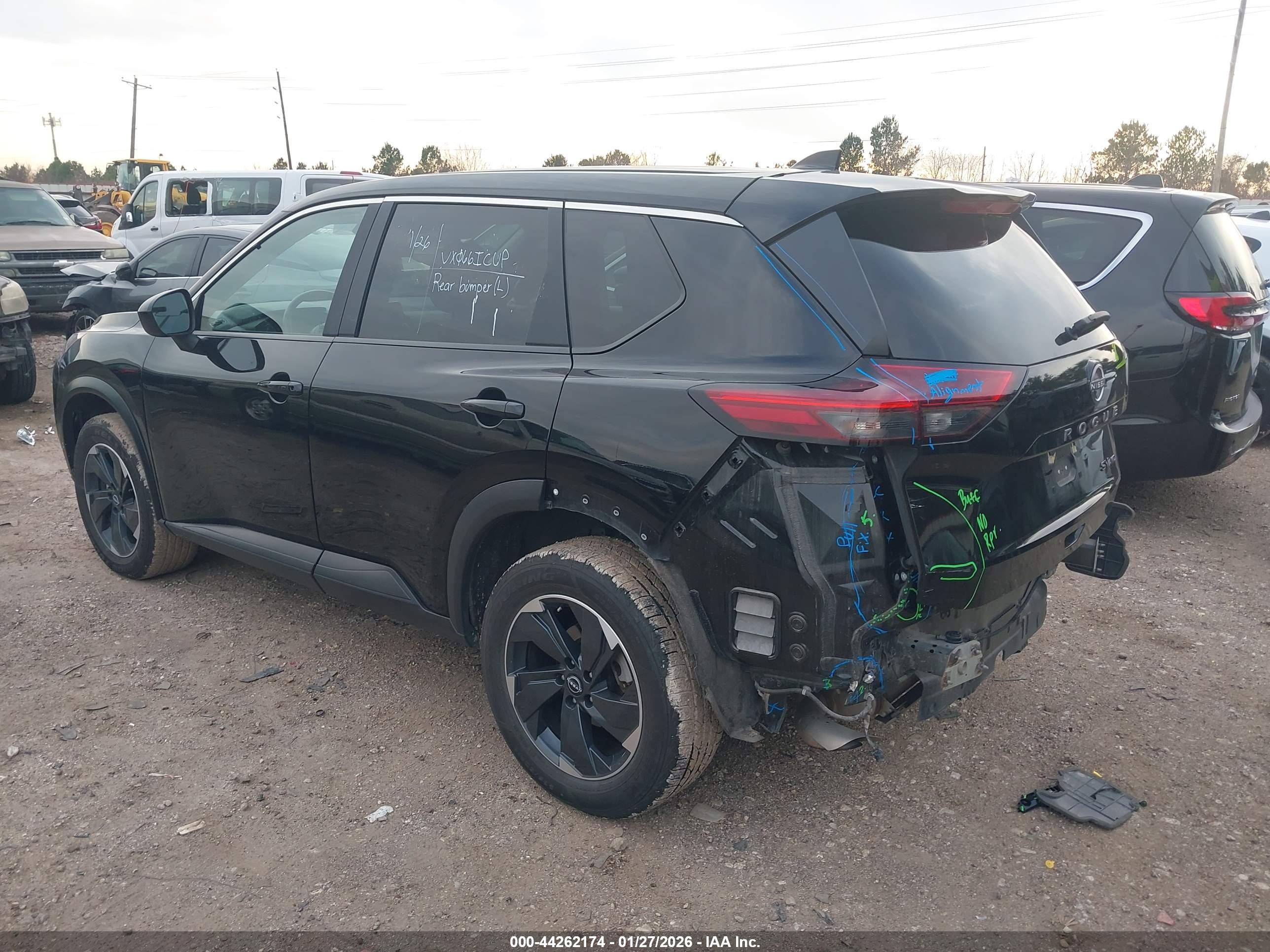 NISSAN ROGUE image 3