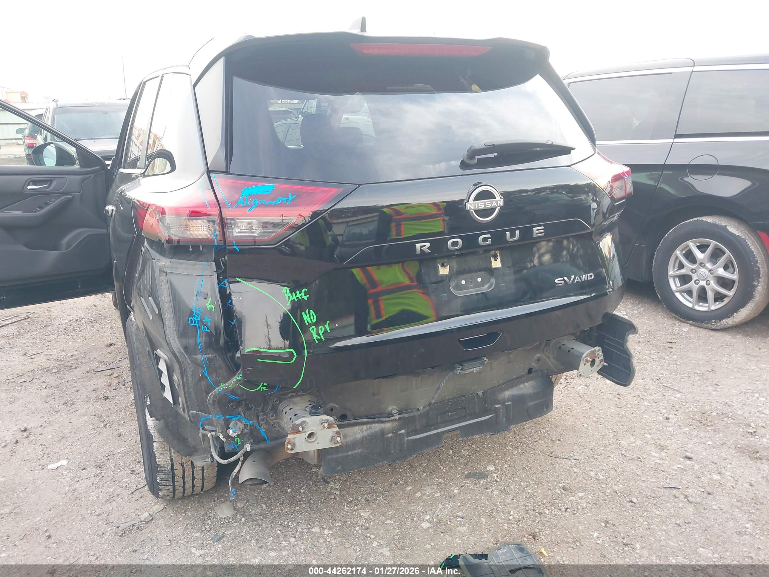 NISSAN ROGUE image 6