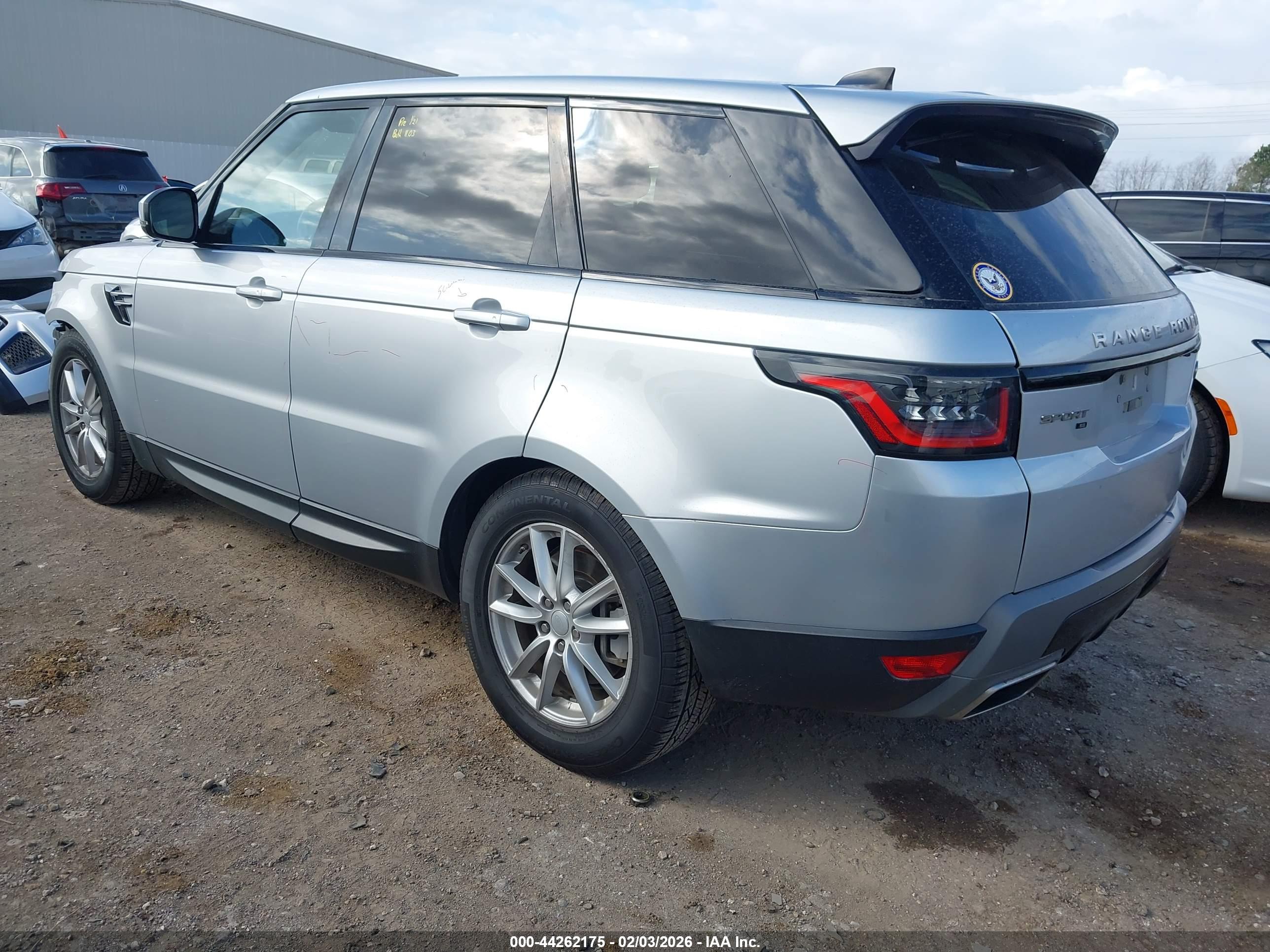 LAND ROVER image 3