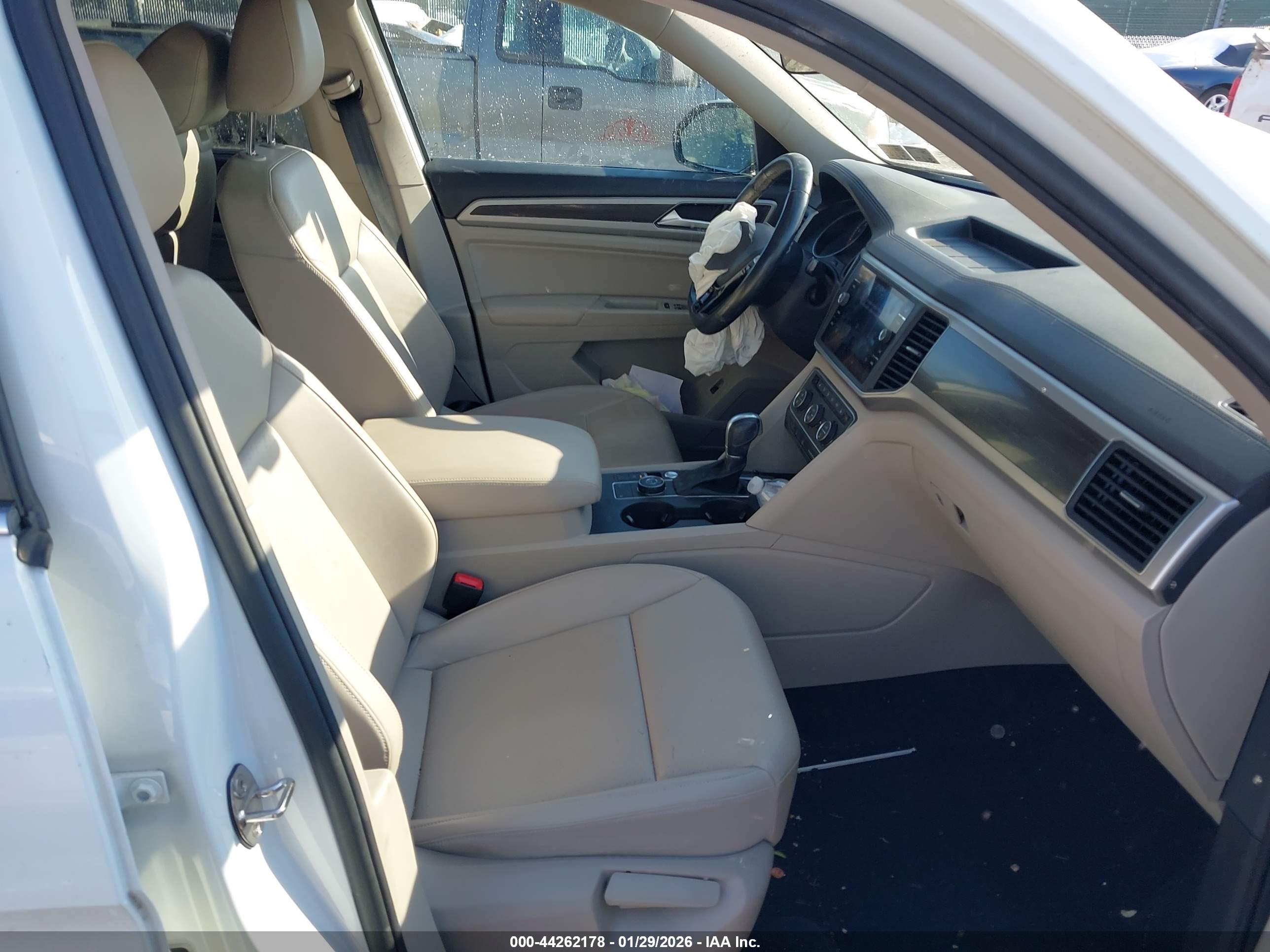 VOLKSWAGEN ATLAS image 5