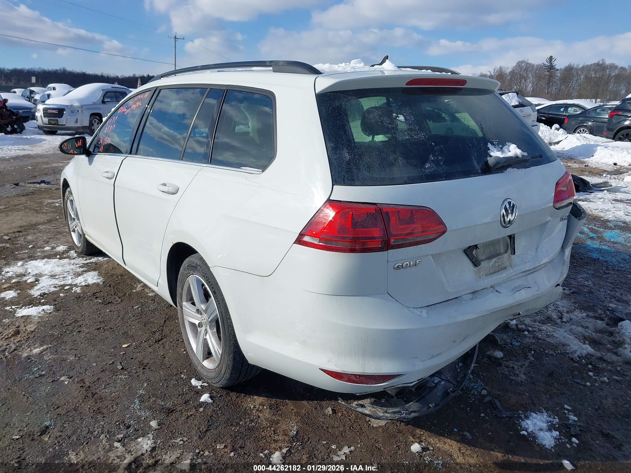 VOLKSWAGEN GOLF image 3