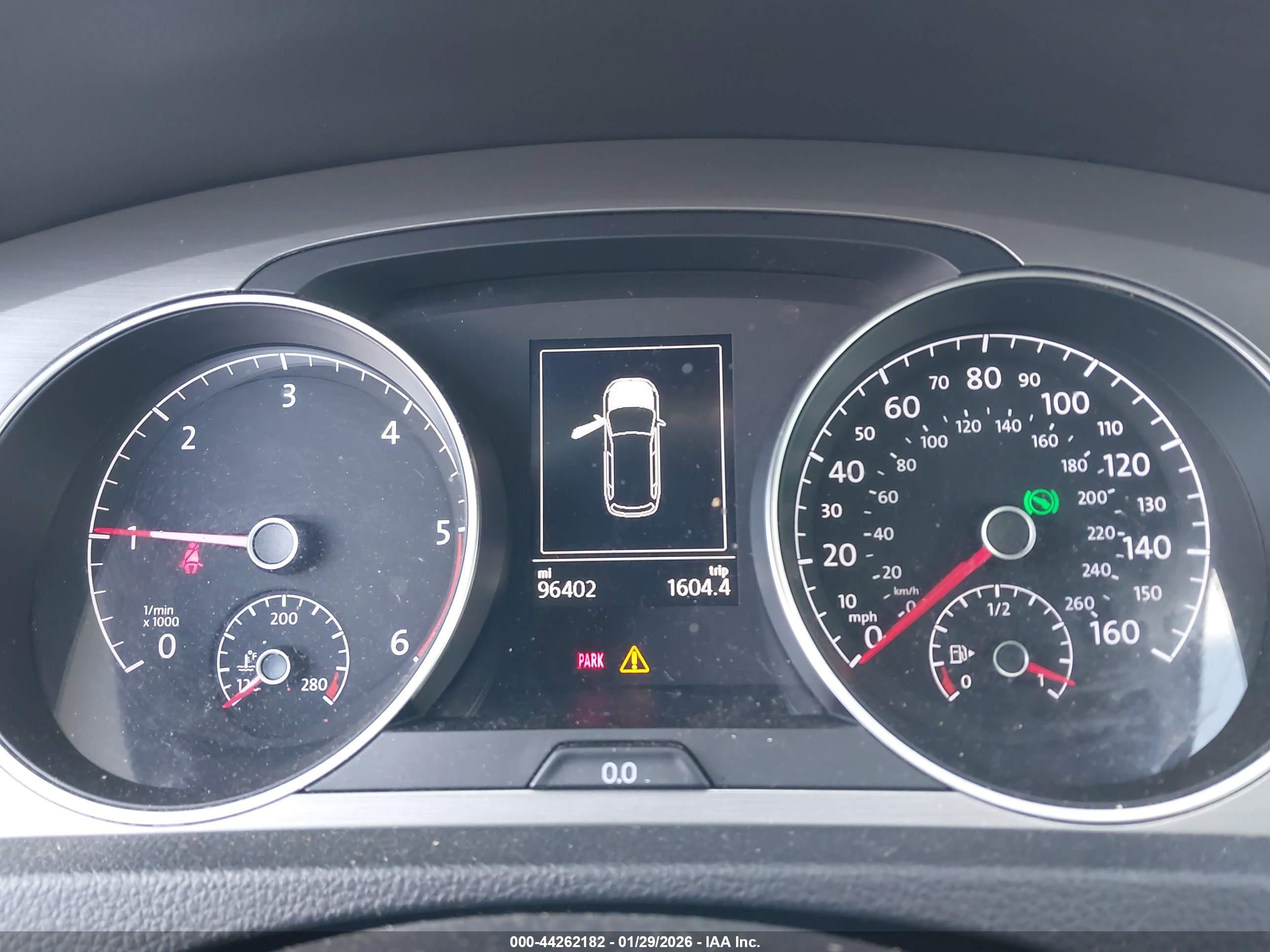 VOLKSWAGEN GOLF image 7