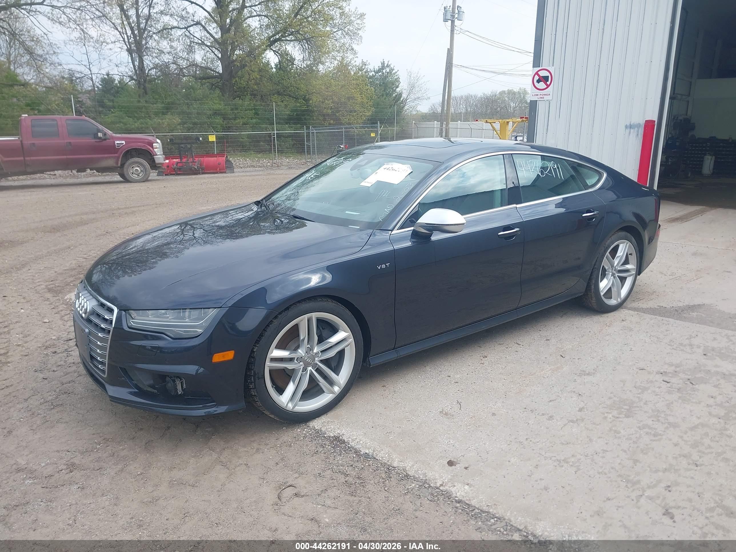 AUDI S7 image 2