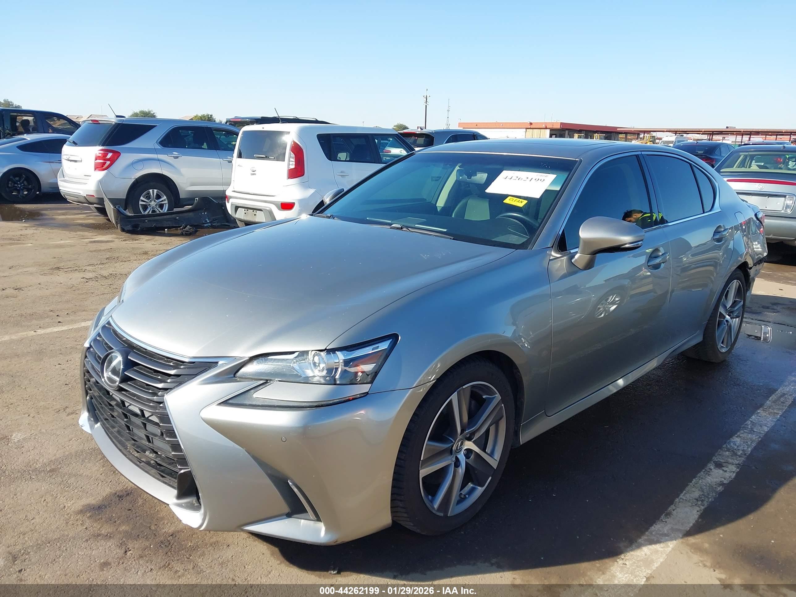 LEXUS GS image 2