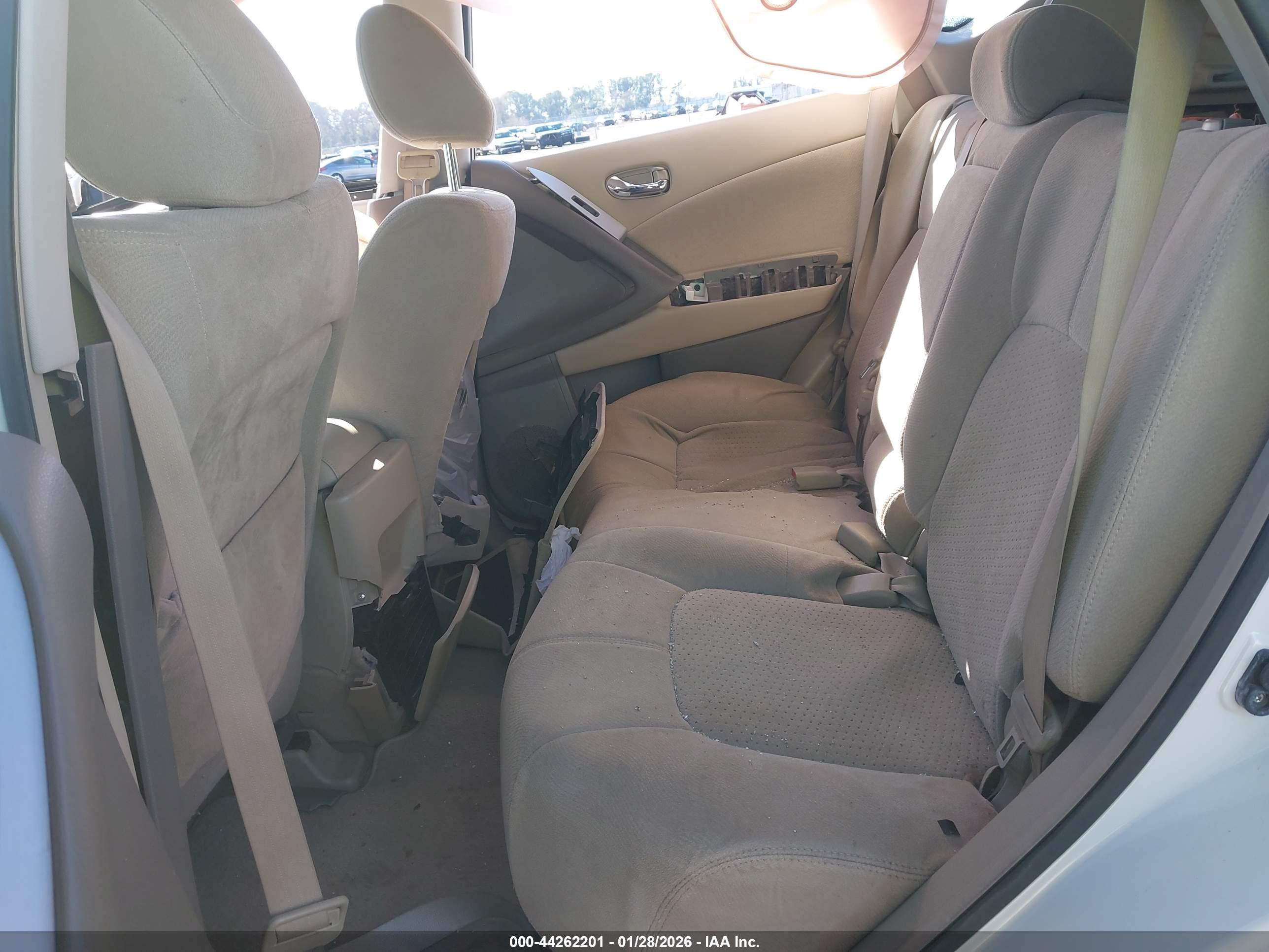 NISSAN MURANO image 8