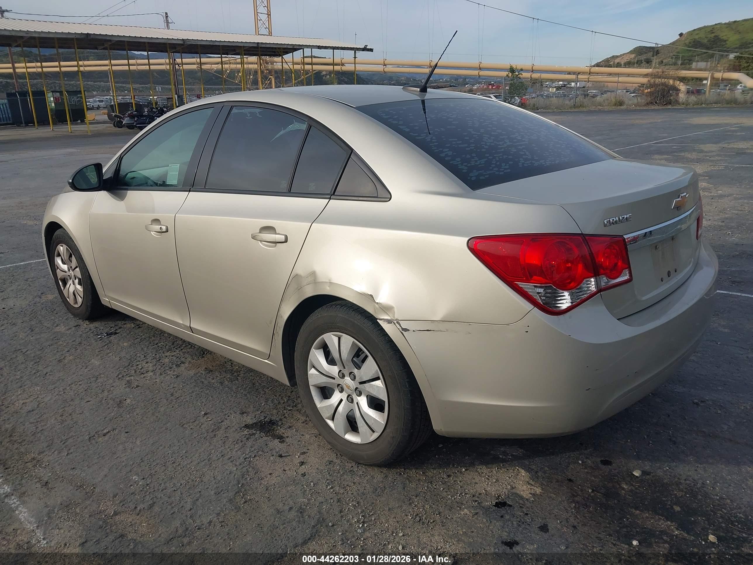 CHEVROLET CRUZE image 3