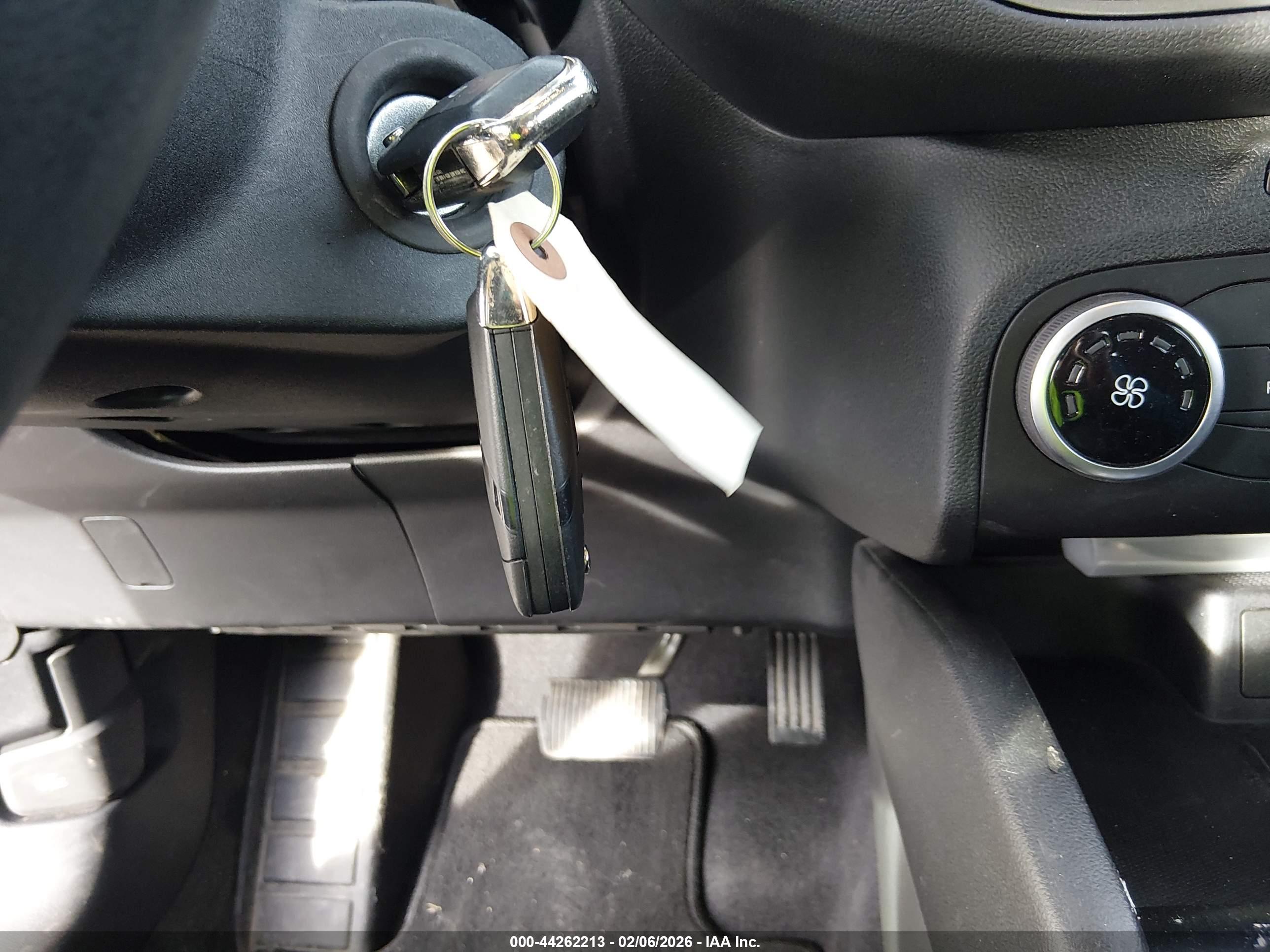 FORD ESCAPE image 11