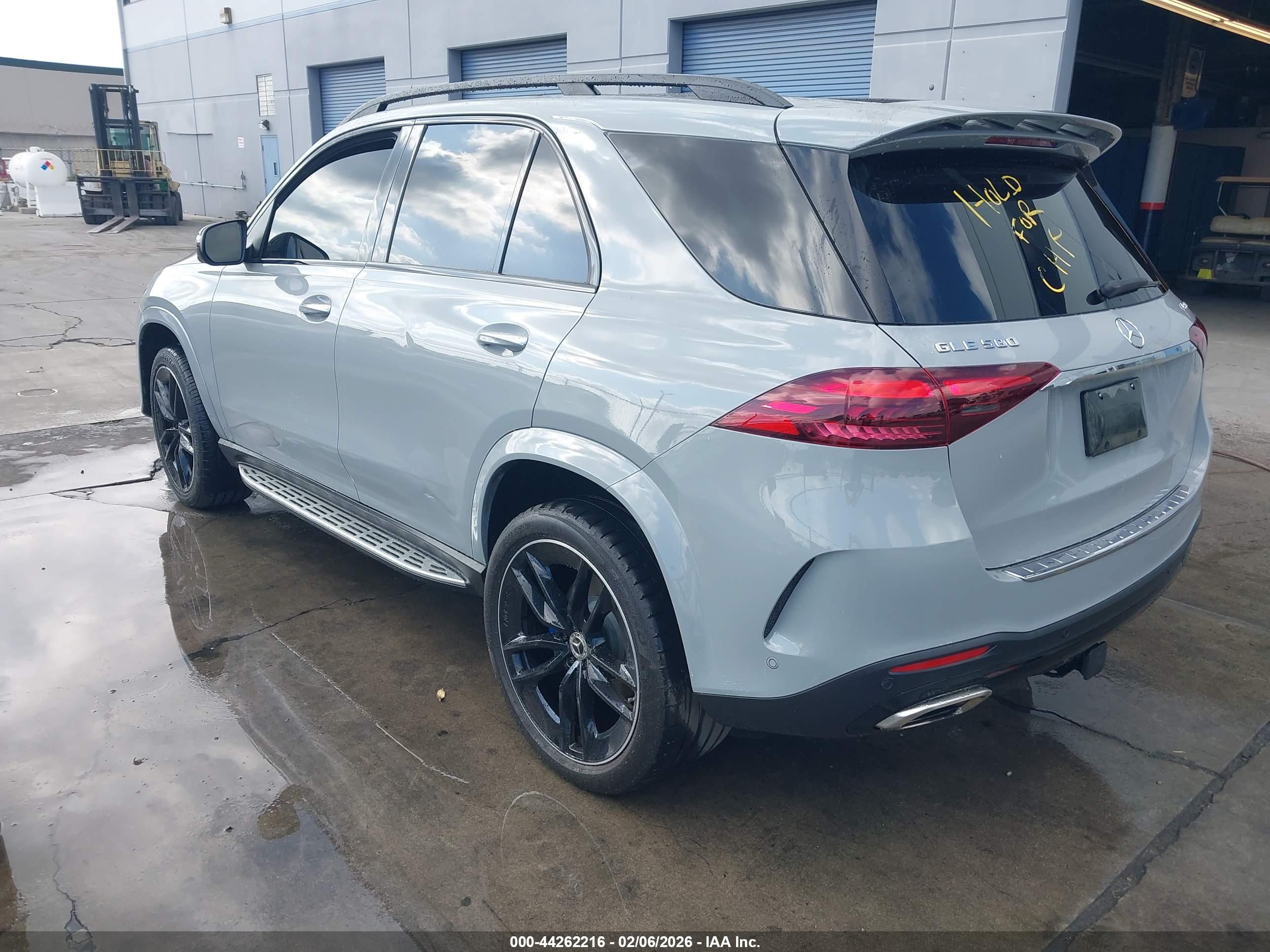 MERCEDES-BENZ GLE image 3