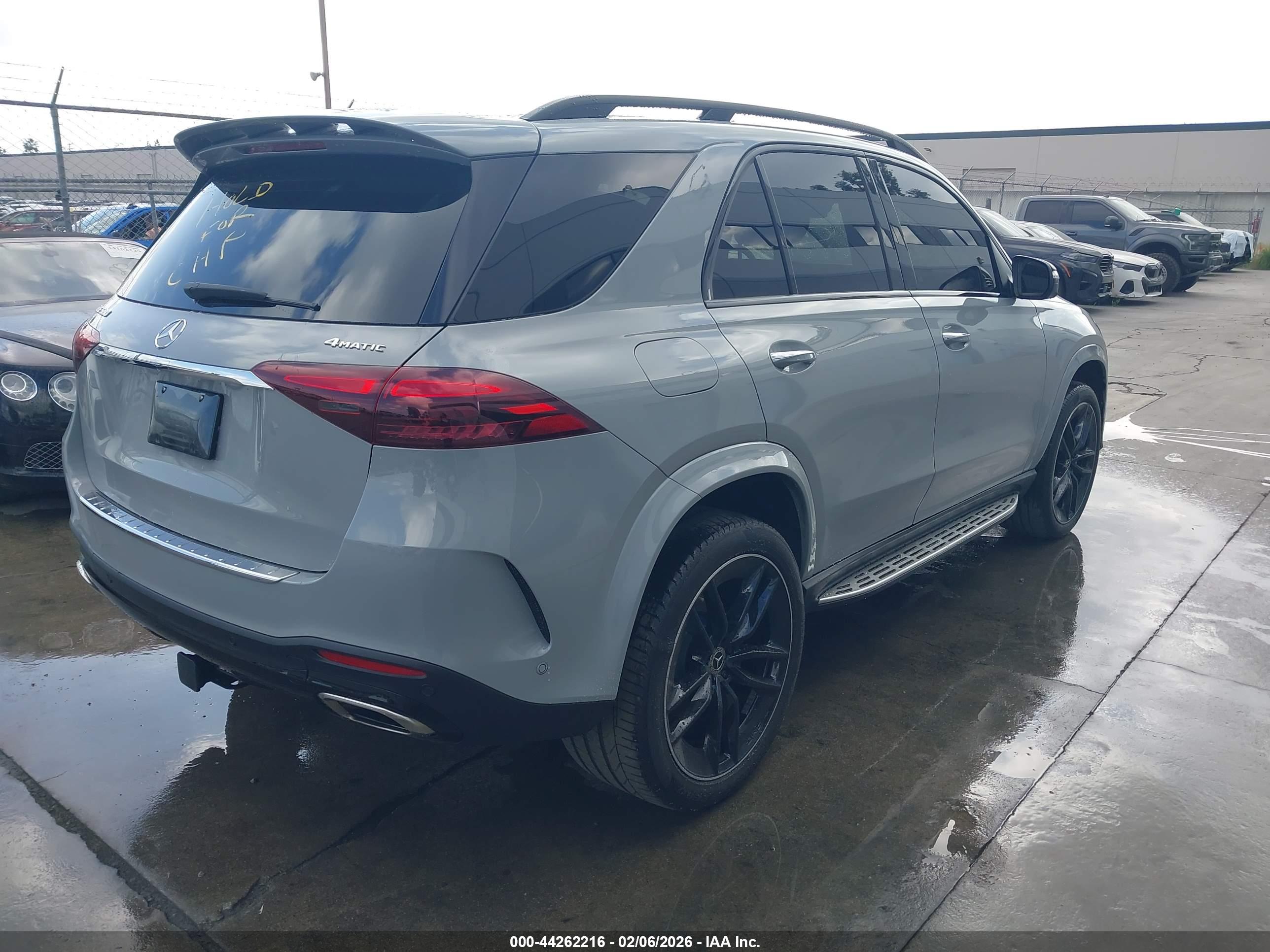 MERCEDES-BENZ GLE image 4