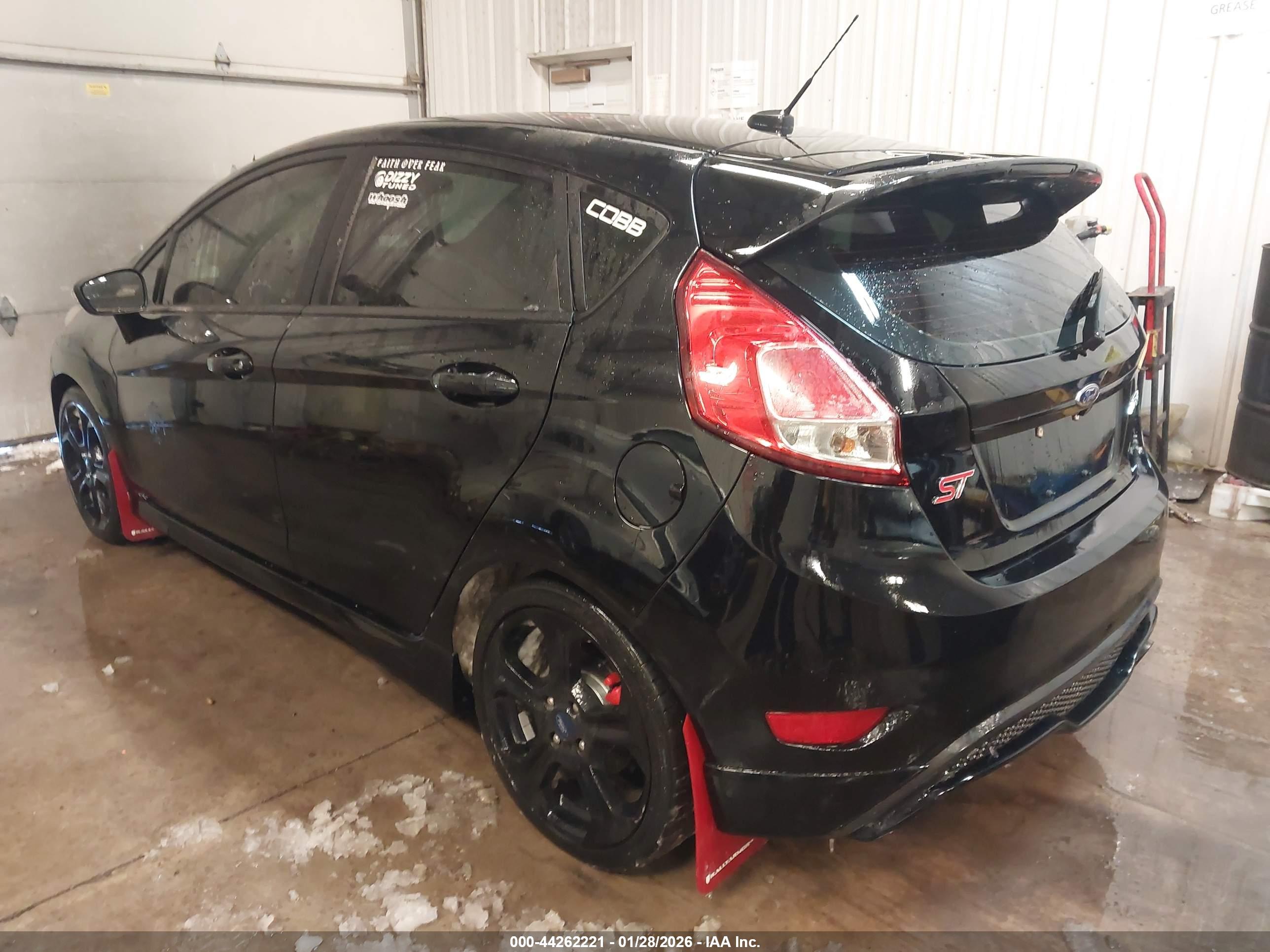 FORD FIESTA image 3