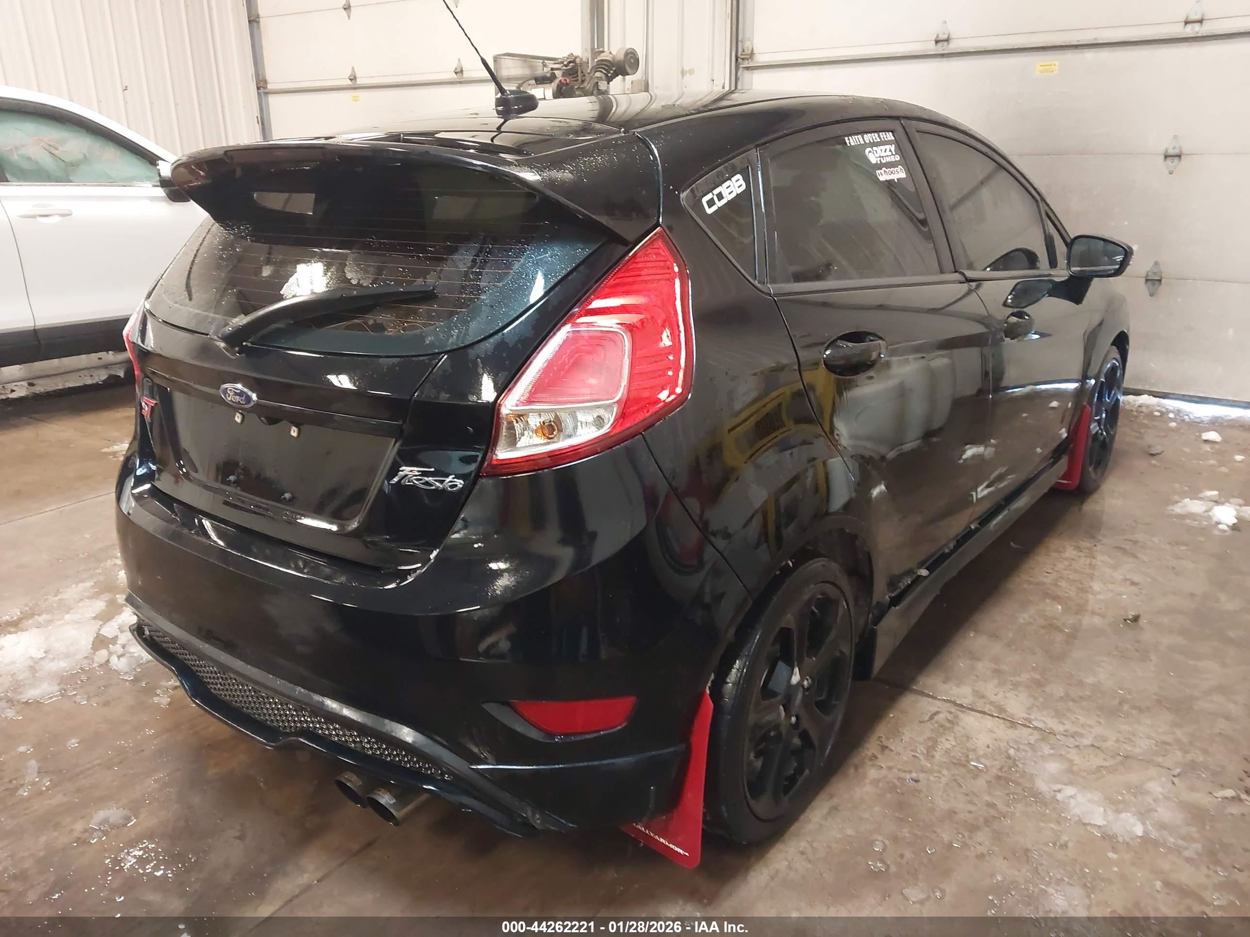 FORD FIESTA image 4