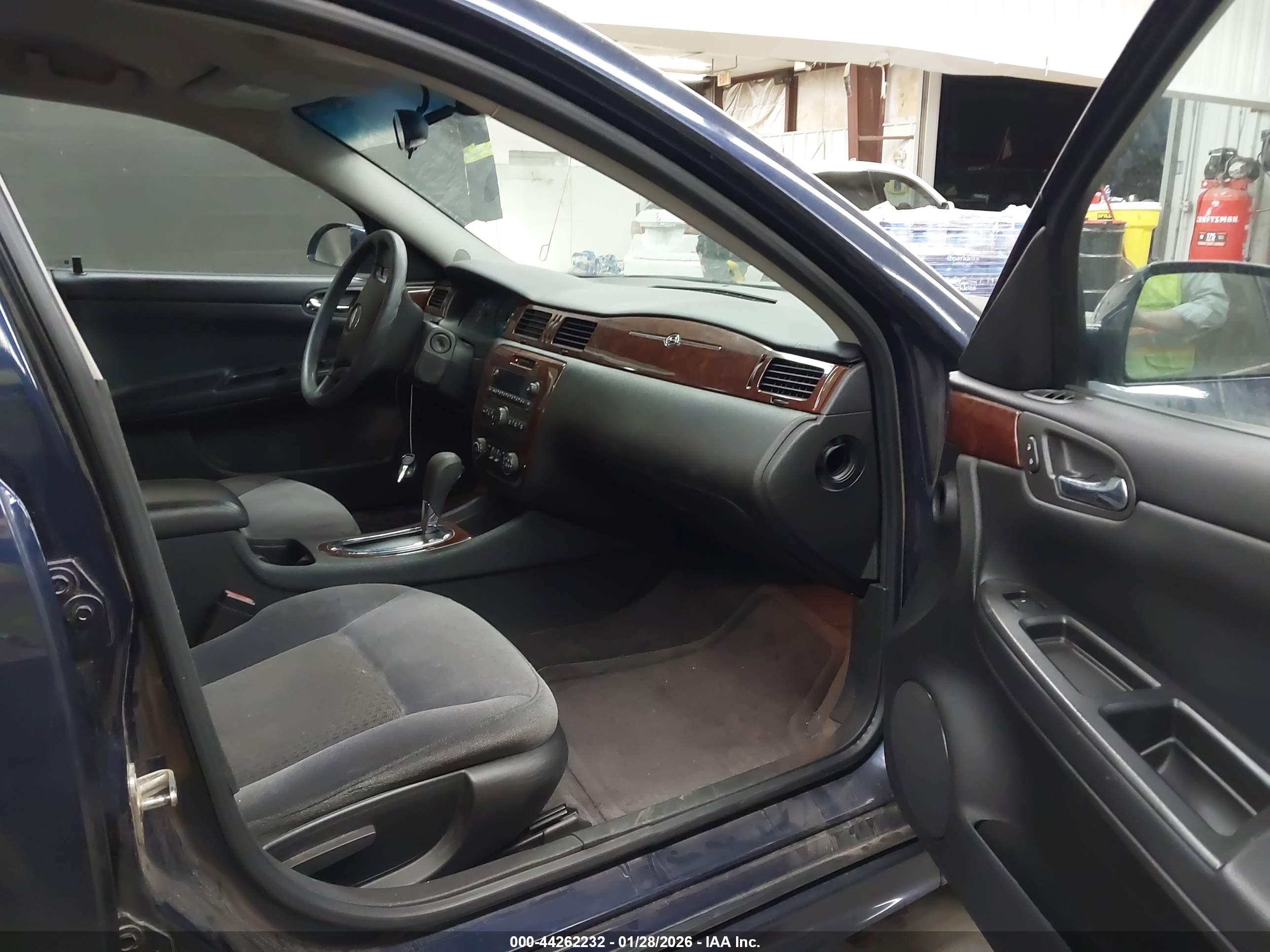 CHEVROLET IMPALA image 5