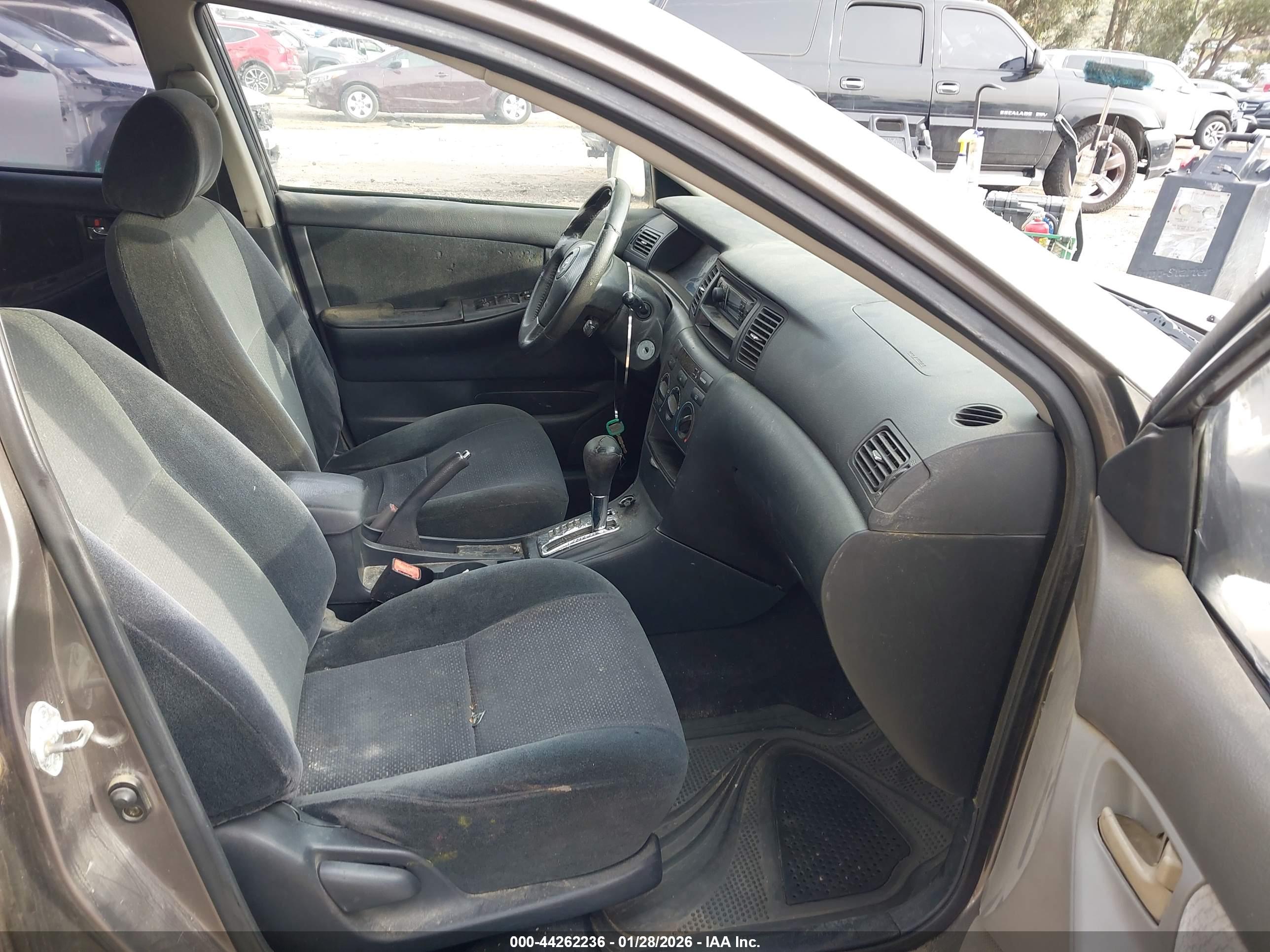 TOYOTA COROLLA image 5