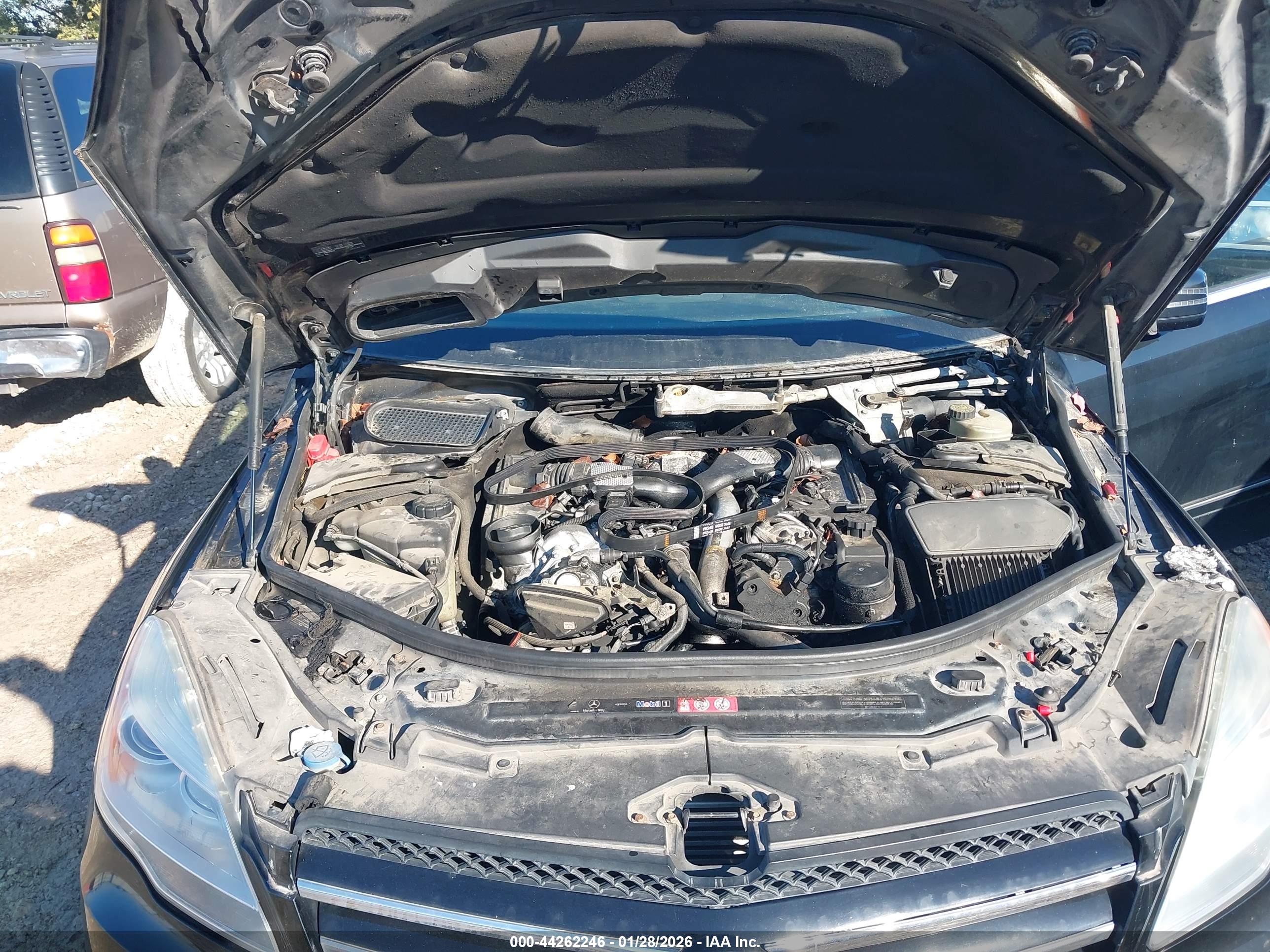 MERCEDES-BENZ R image 10