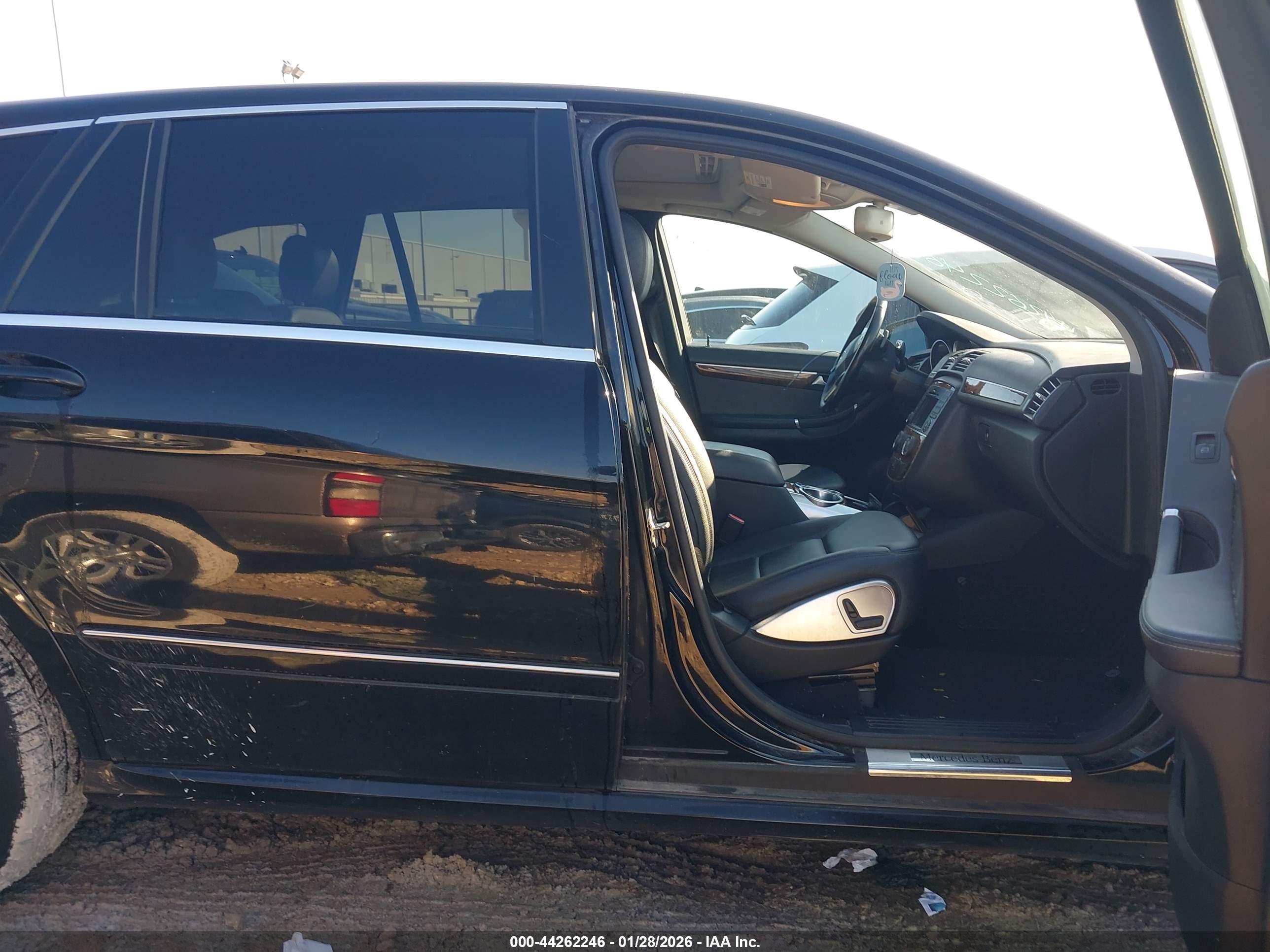 MERCEDES-BENZ R image 5