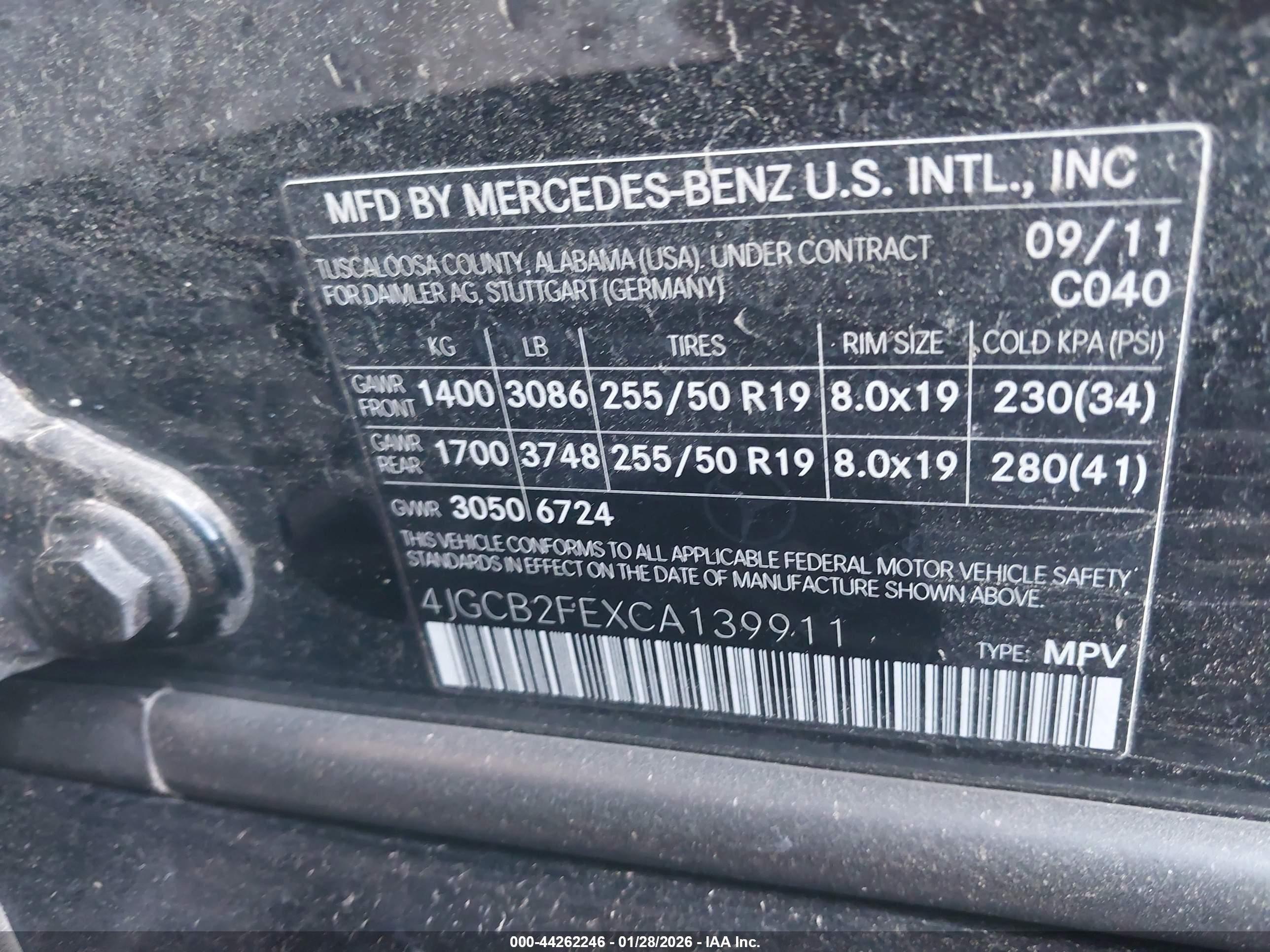 MERCEDES-BENZ R image 9