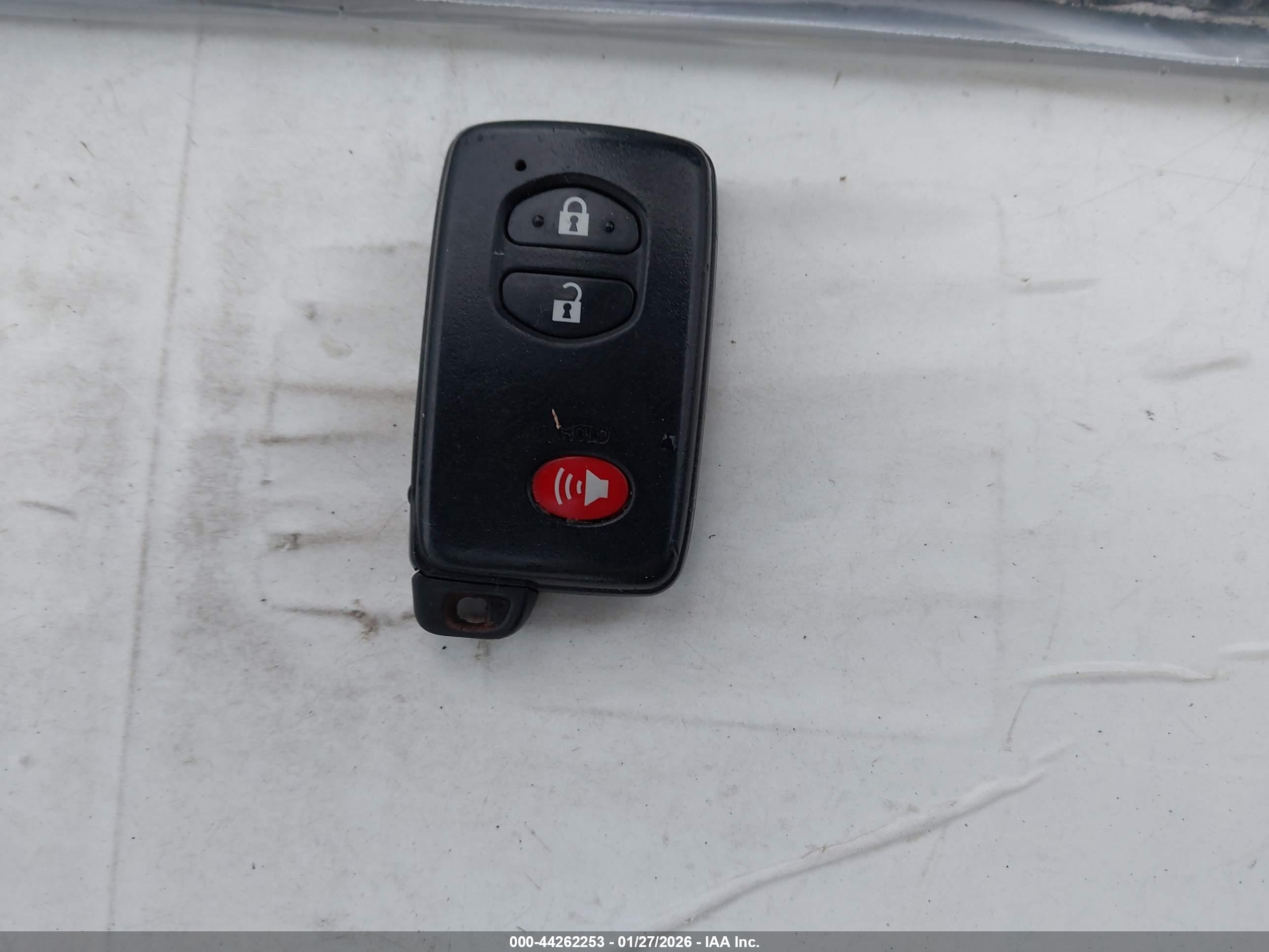 TOYOTA PRIUS image 11