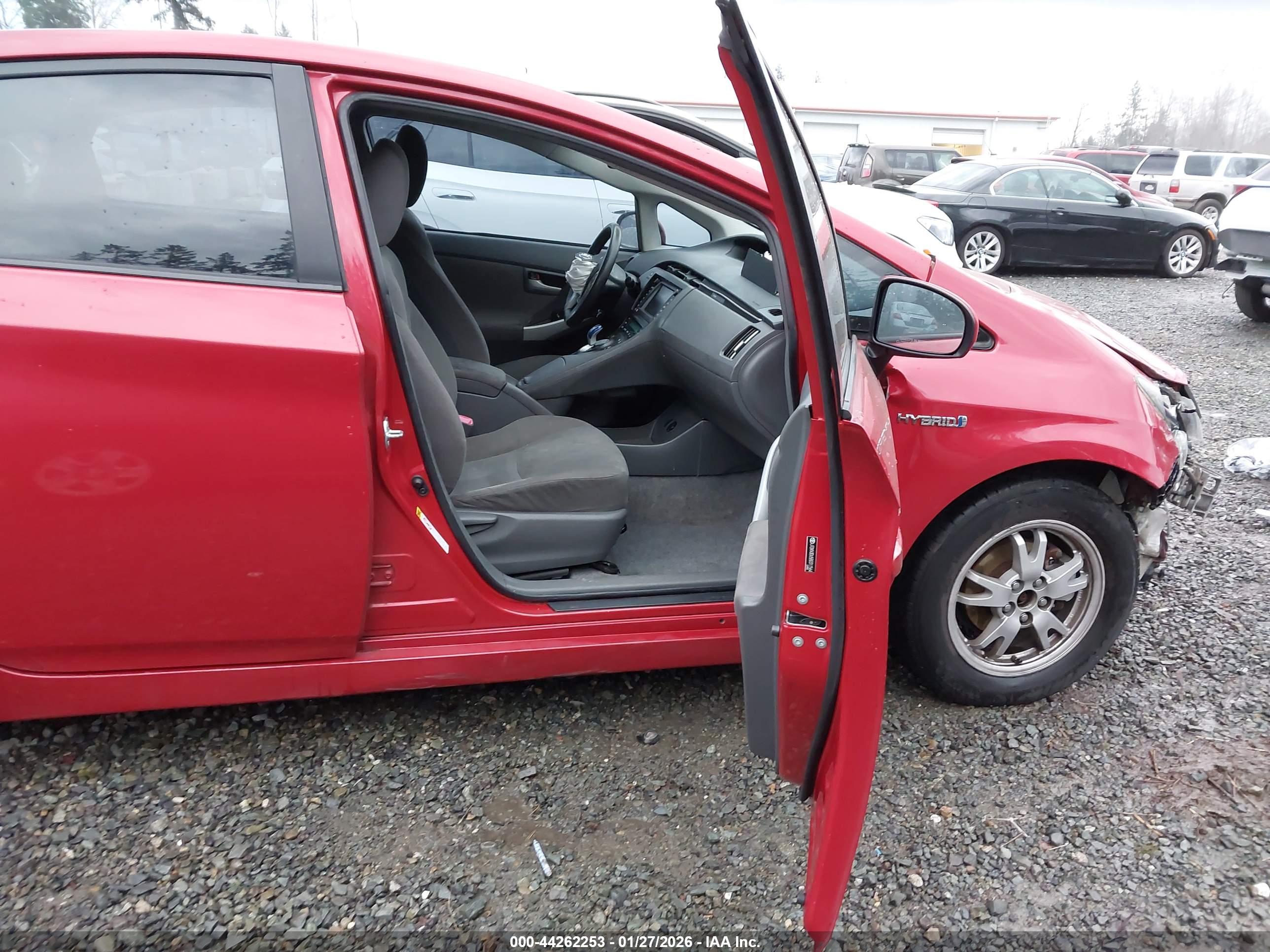 TOYOTA PRIUS image 5