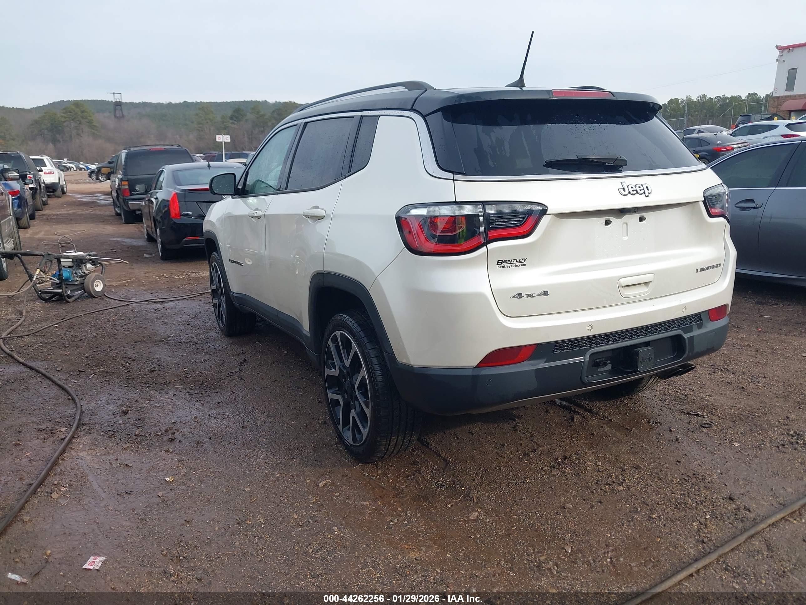 JEEP COMPASS image 3