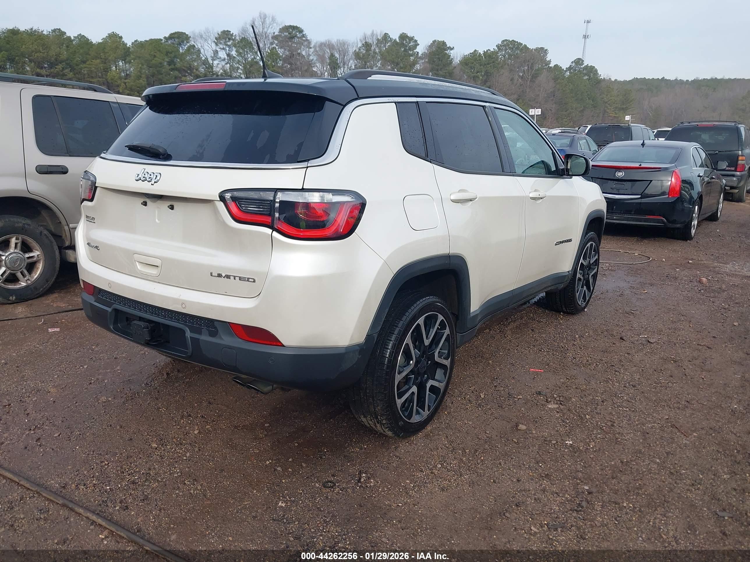 JEEP COMPASS image 4