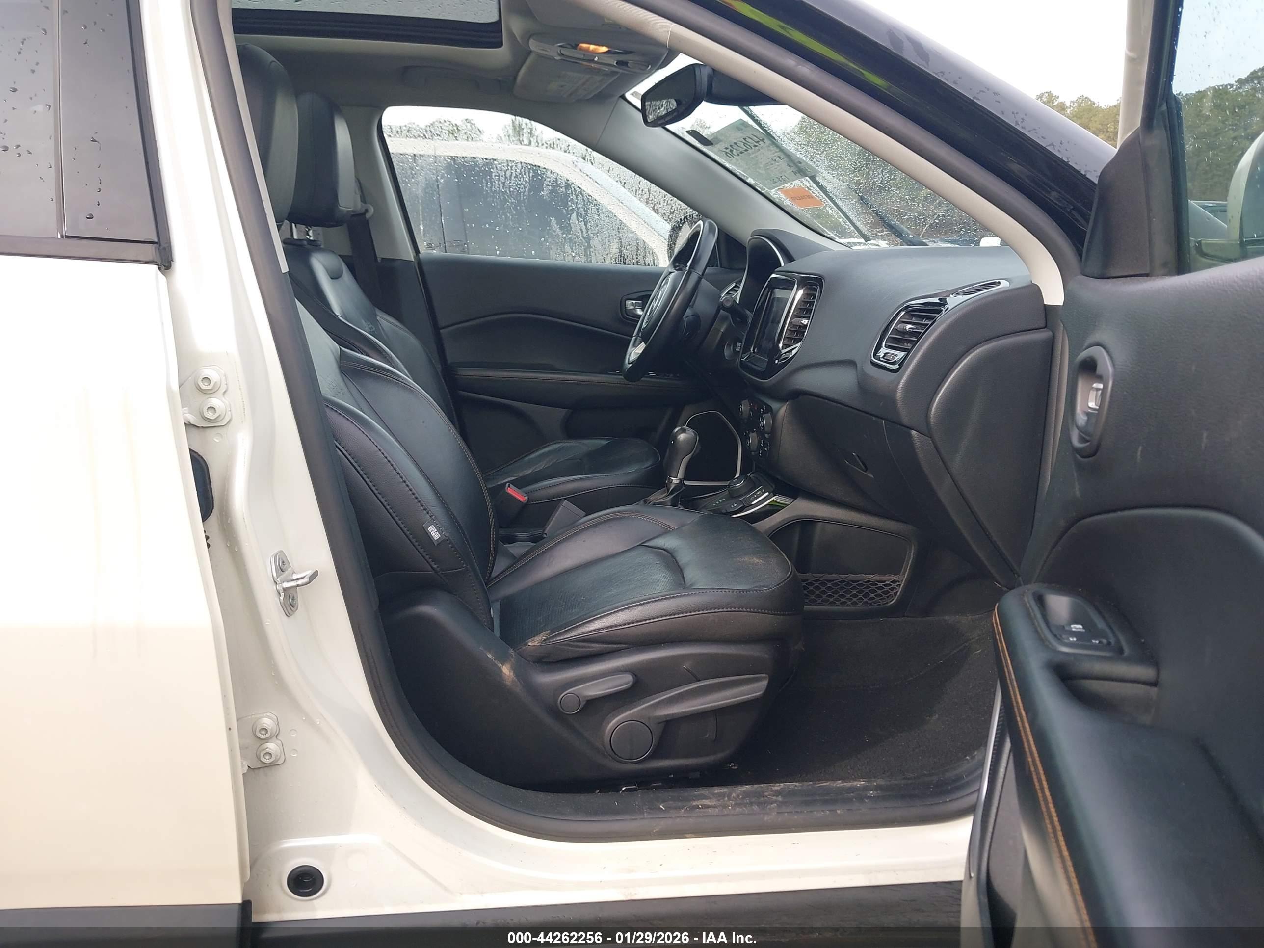 JEEP COMPASS image 5