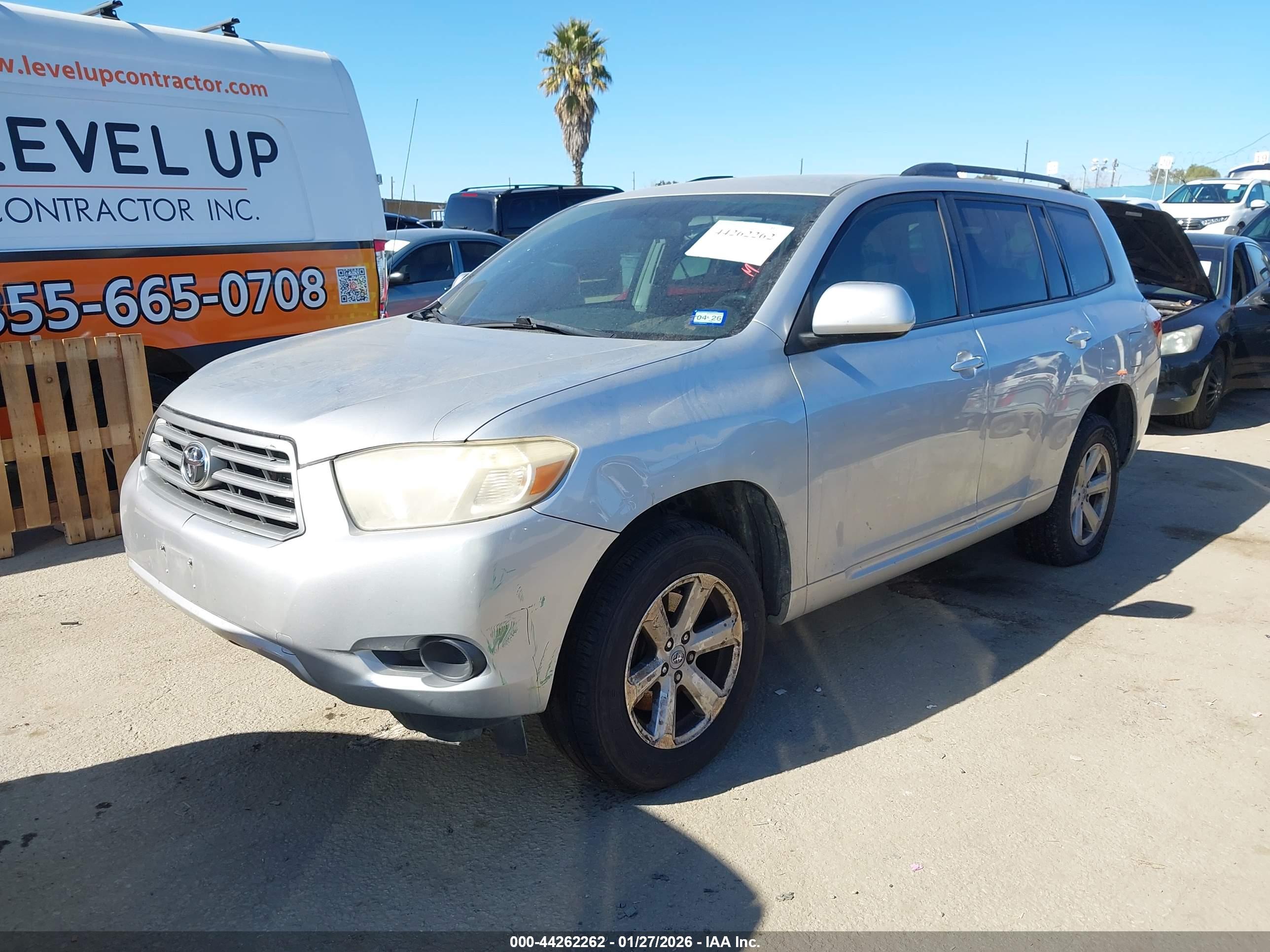 TOYOTA HIGHLANDER image 2