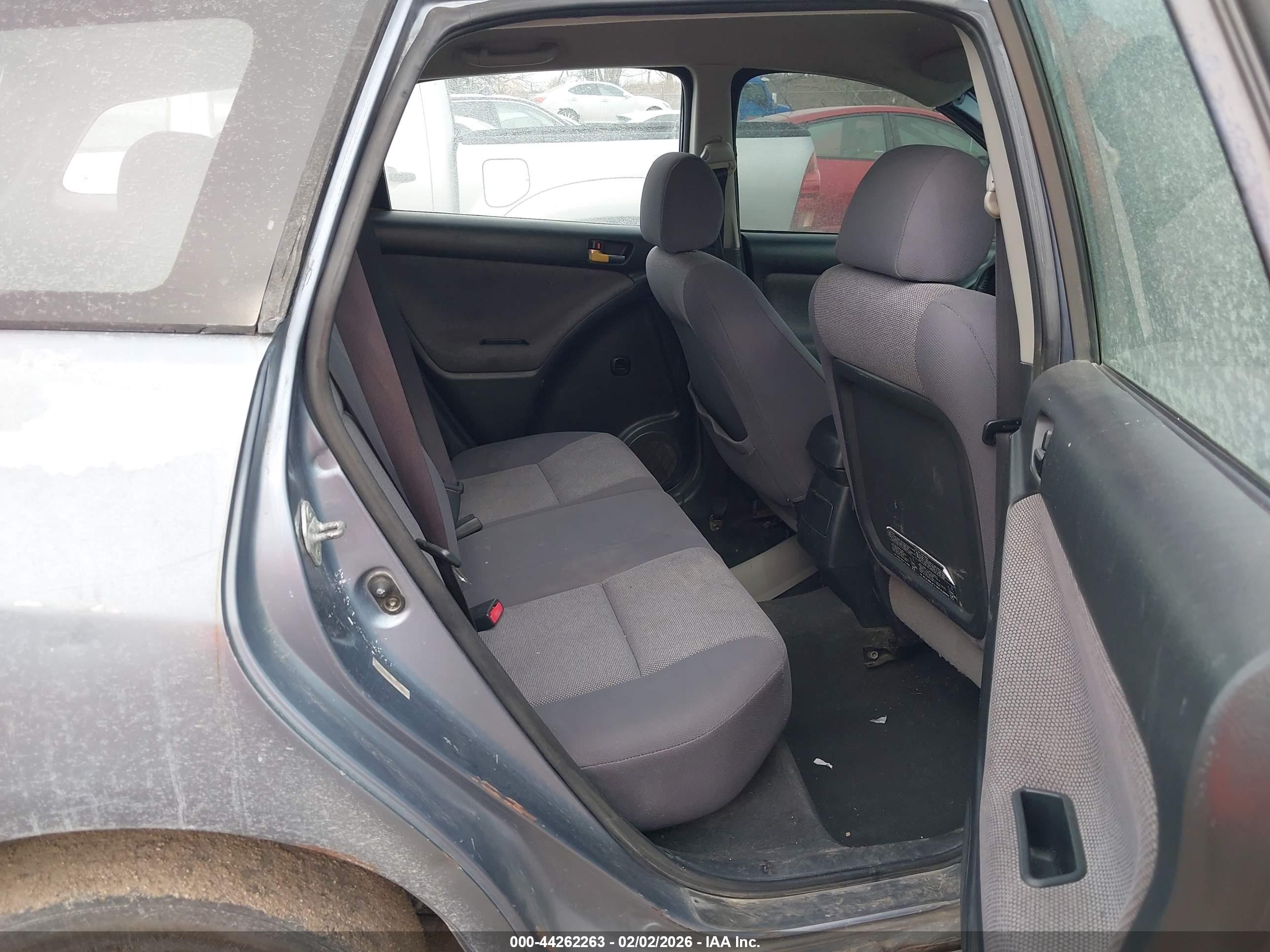 TOYOTA MATRIX image 8
