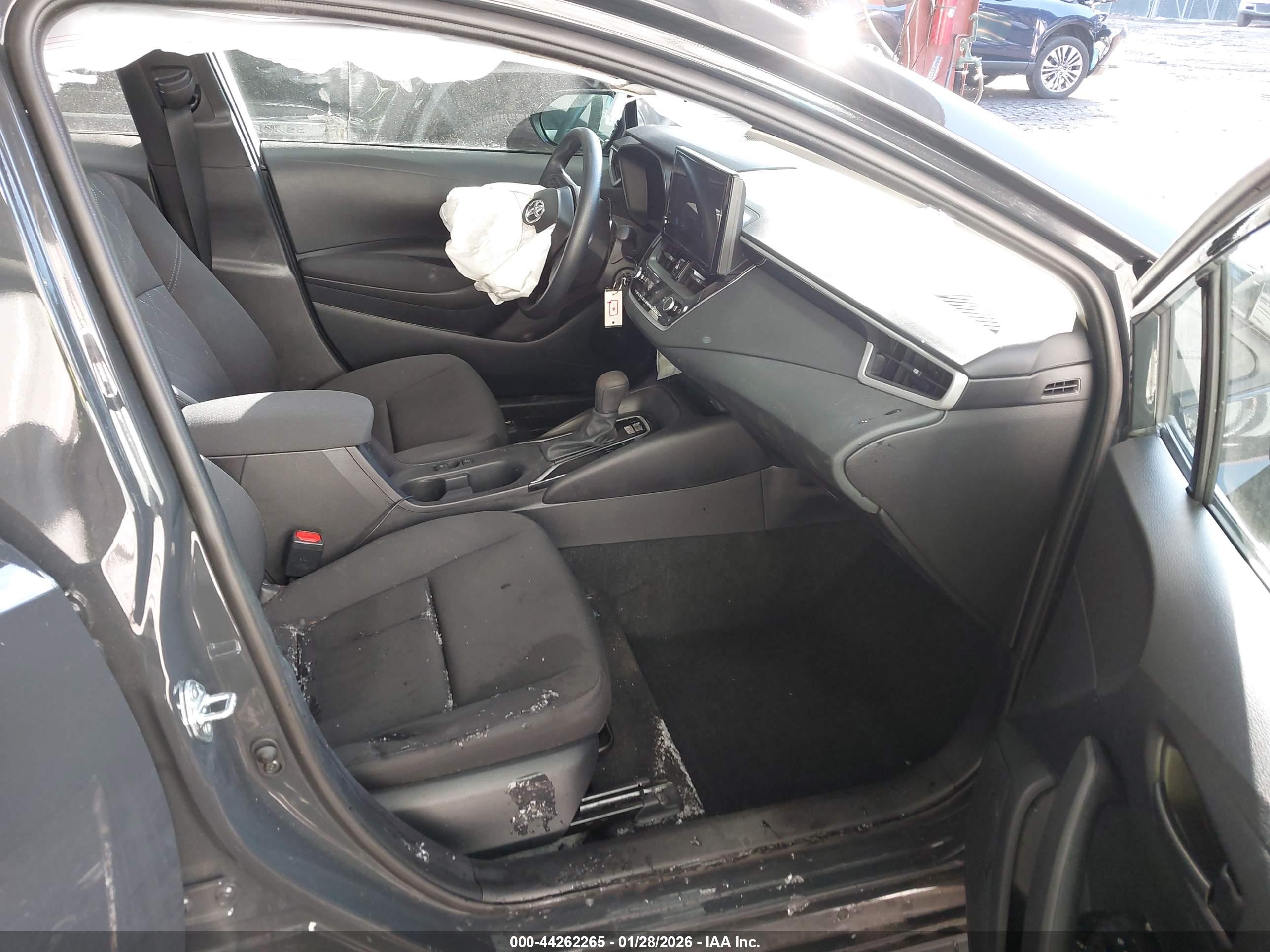 TOYOTA COROLLA image 5