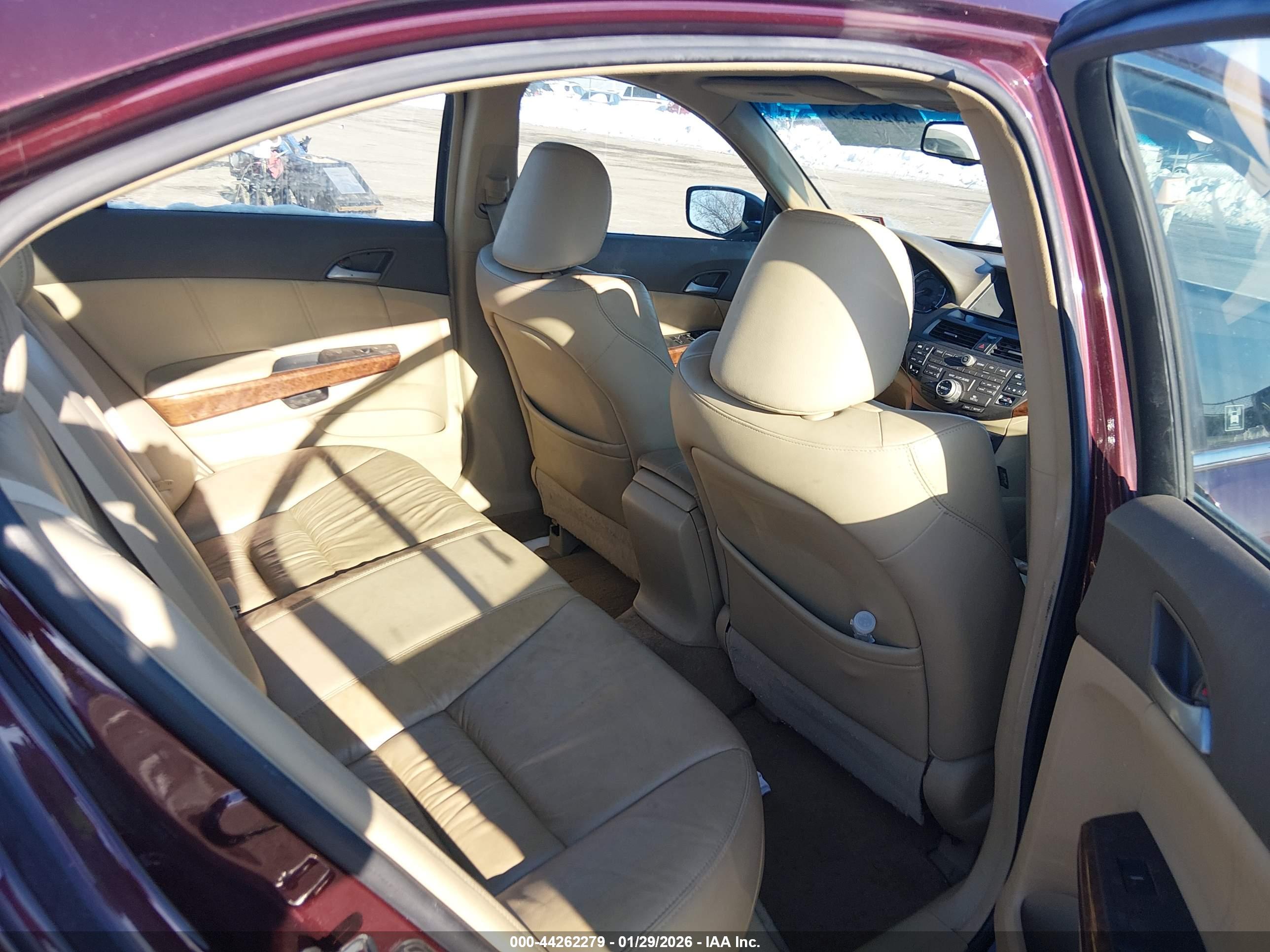 HONDA ACCORD image 8