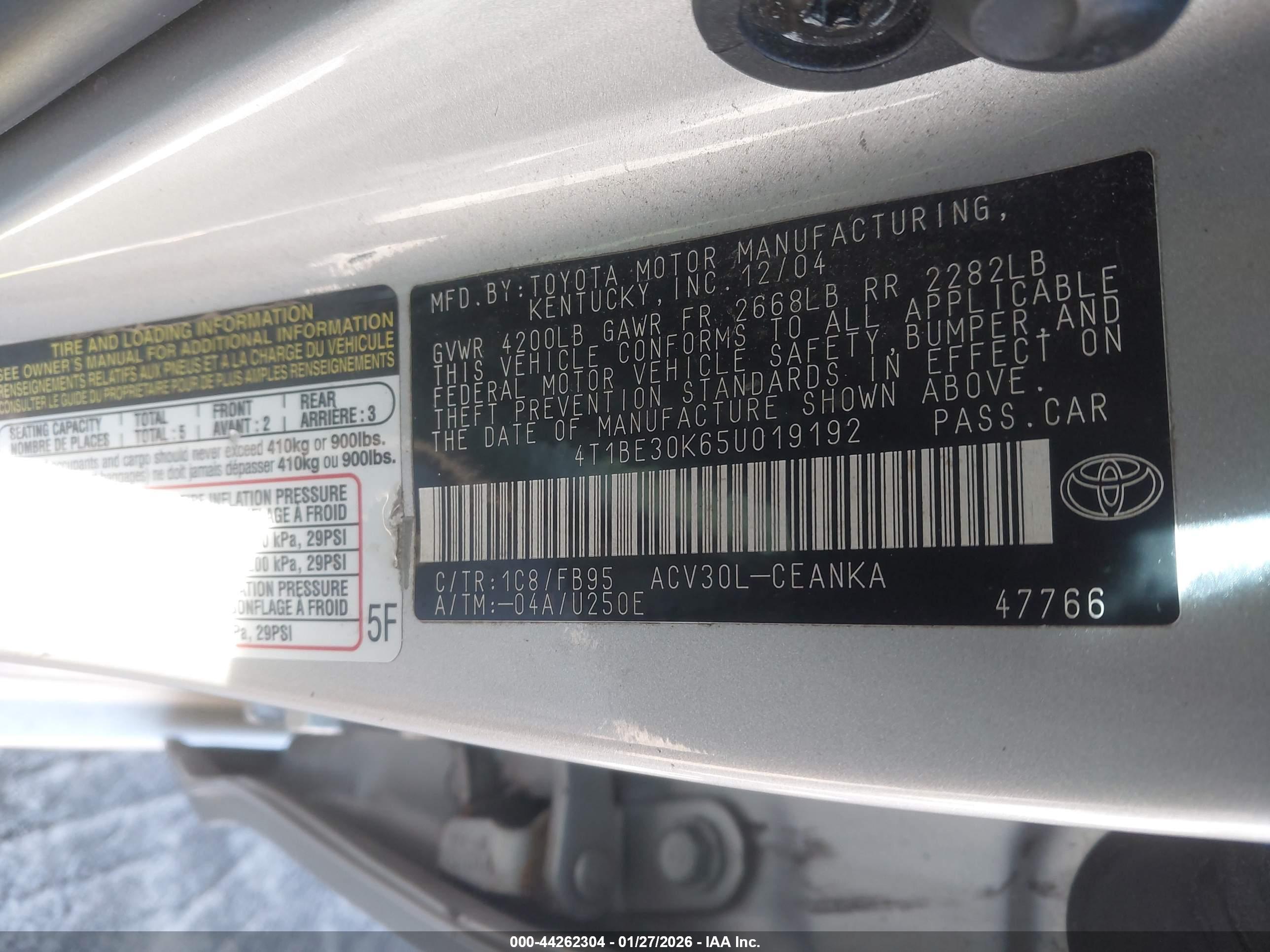 TOYOTA CAMRY image 9