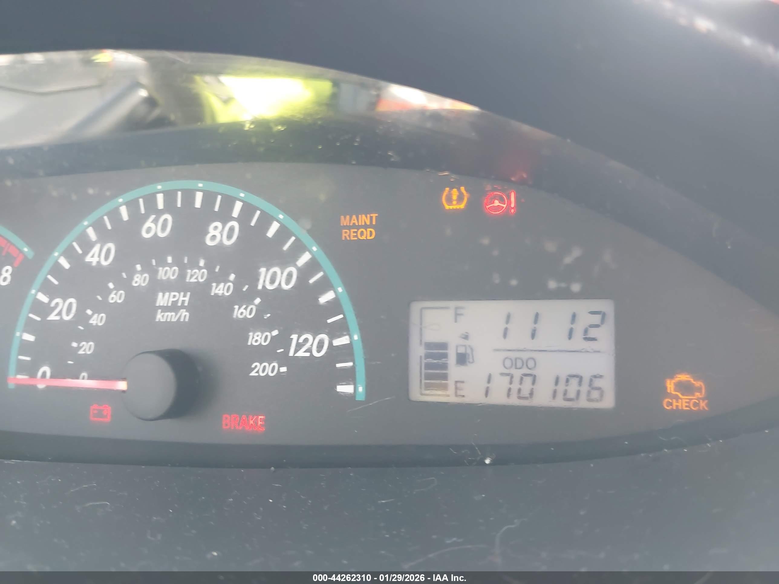 TOYOTA YARIS image 7