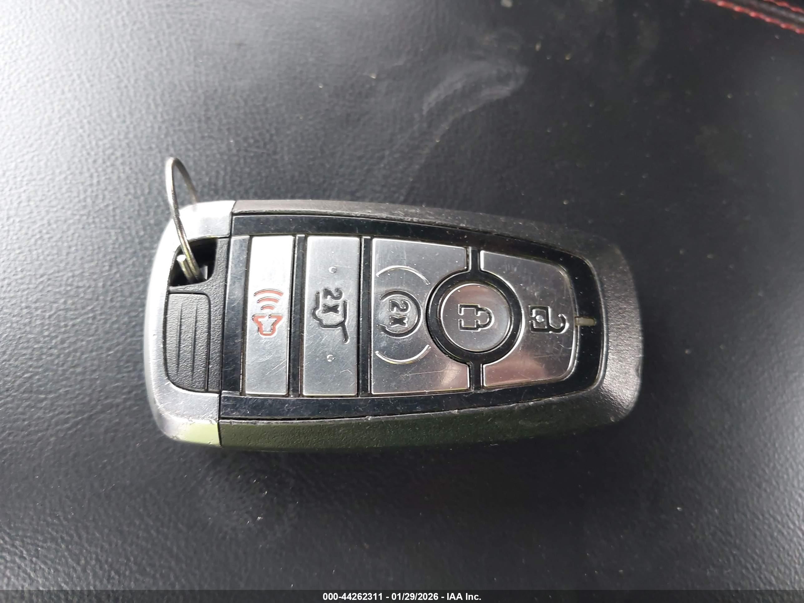 FORD EXPLORER image 11